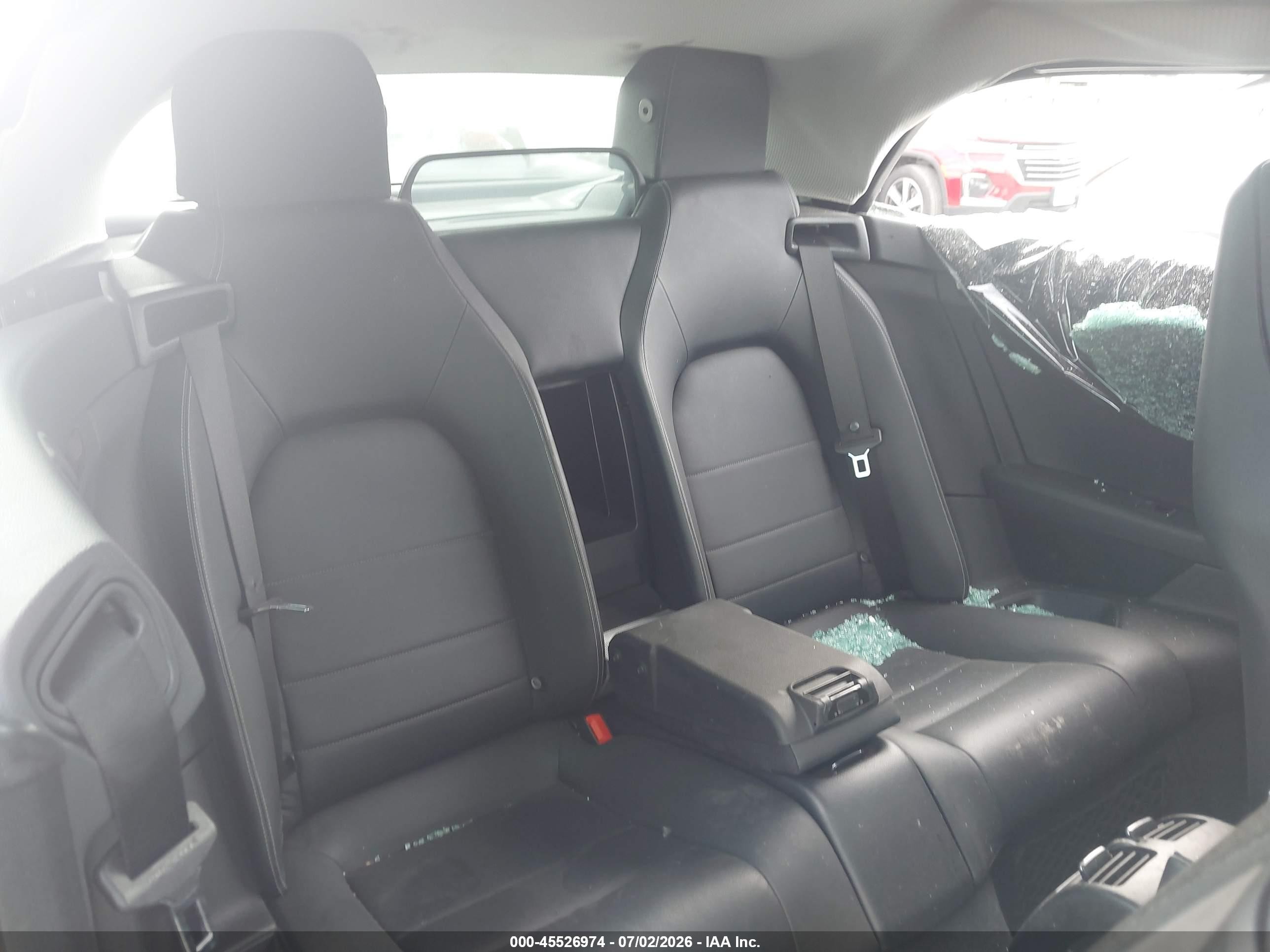 2011 Mercedes-benz E 350   Черный vin: WDDKK5GF5BF096577