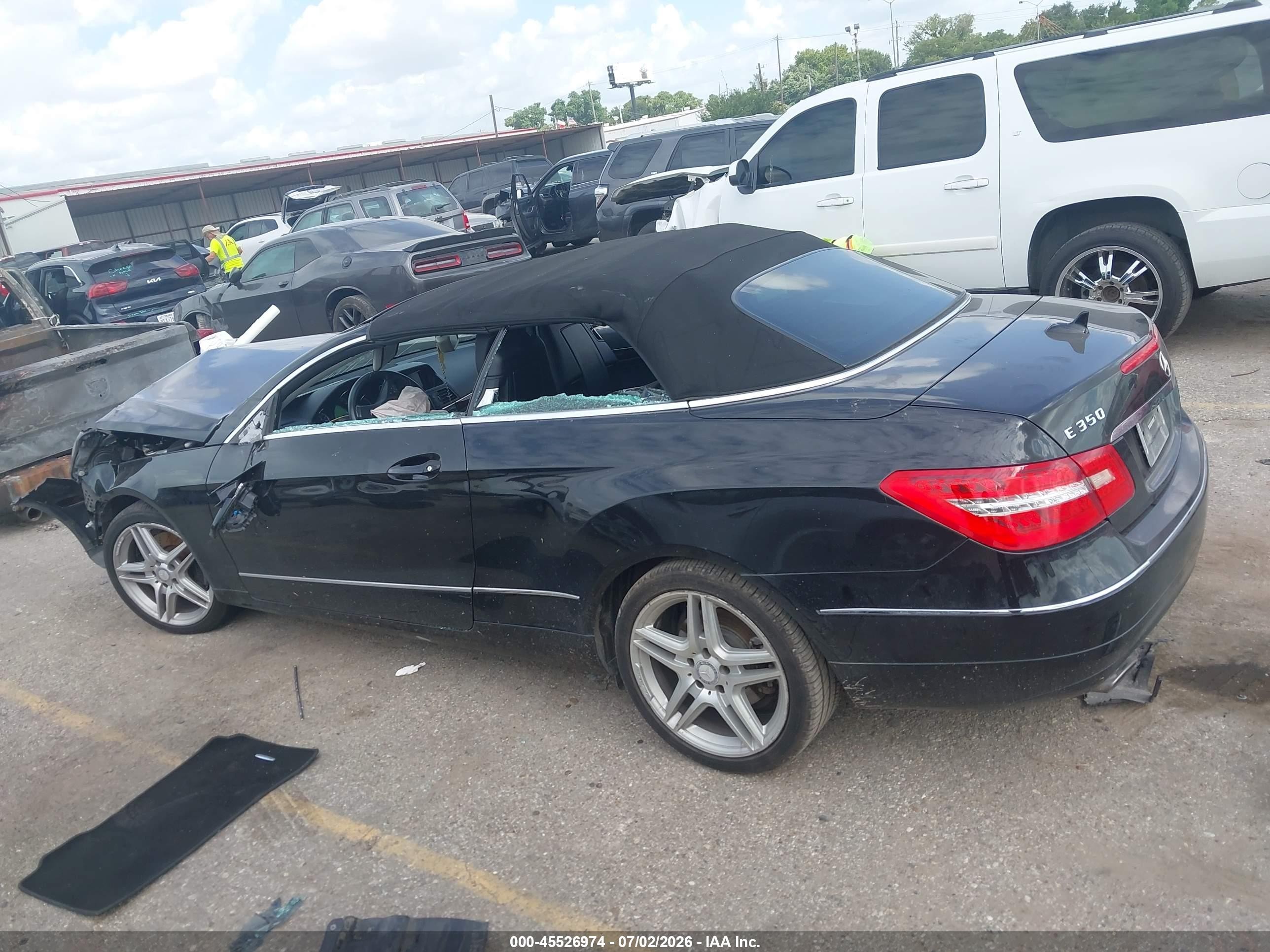 2011 Mercedes-benz E 350   Черный vin: WDDKK5GF5BF096577