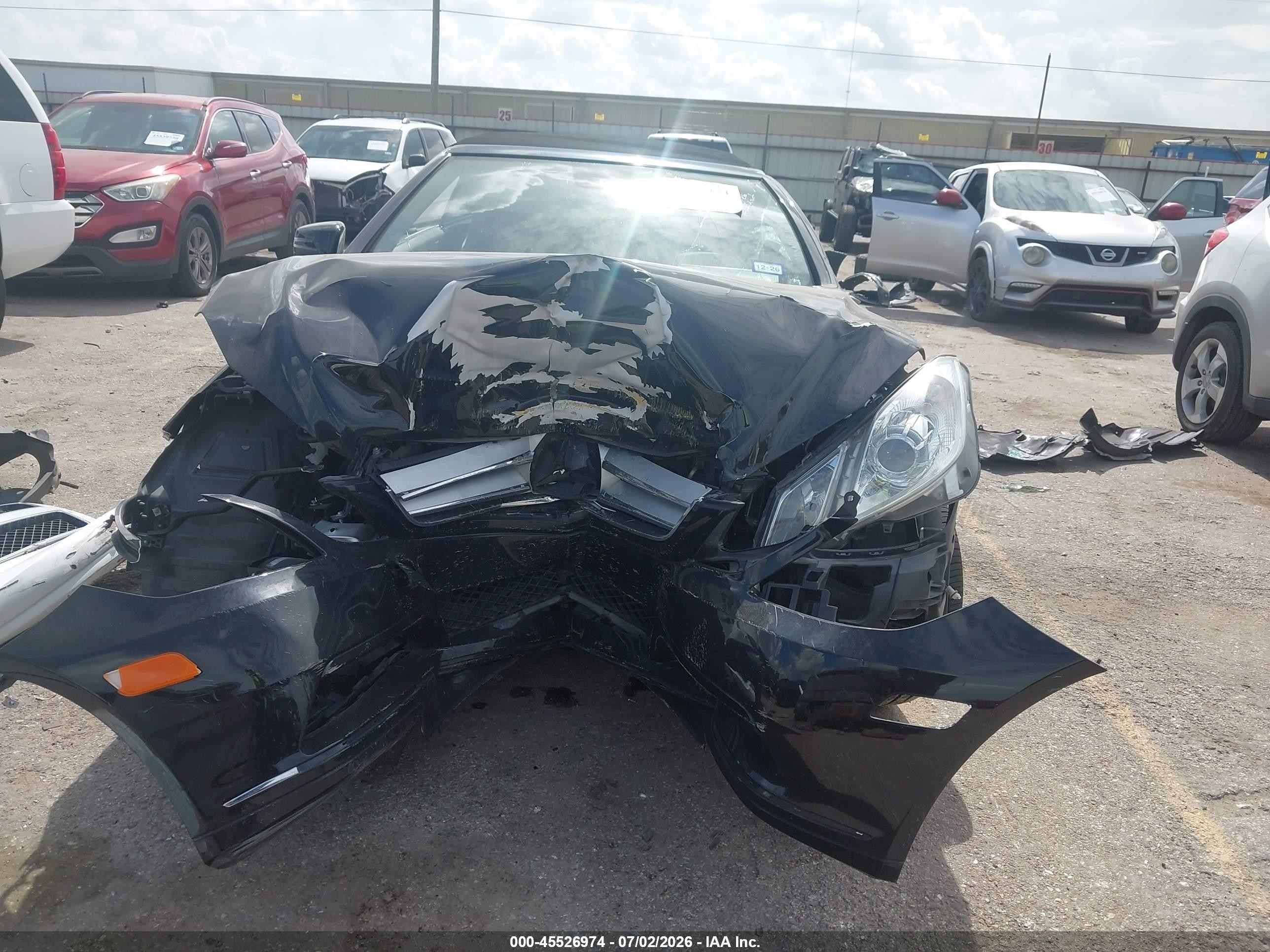 2011 Mercedes-benz E 350   Черный vin: WDDKK5GF5BF096577