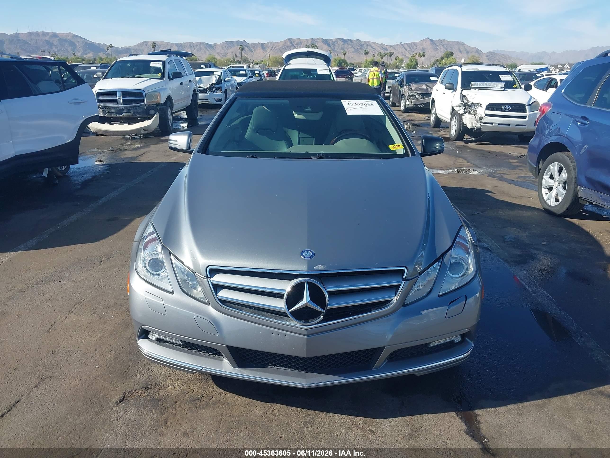 2011 Mercedes-benz E 350   Gray vin: WDDKK5GF5BF098586