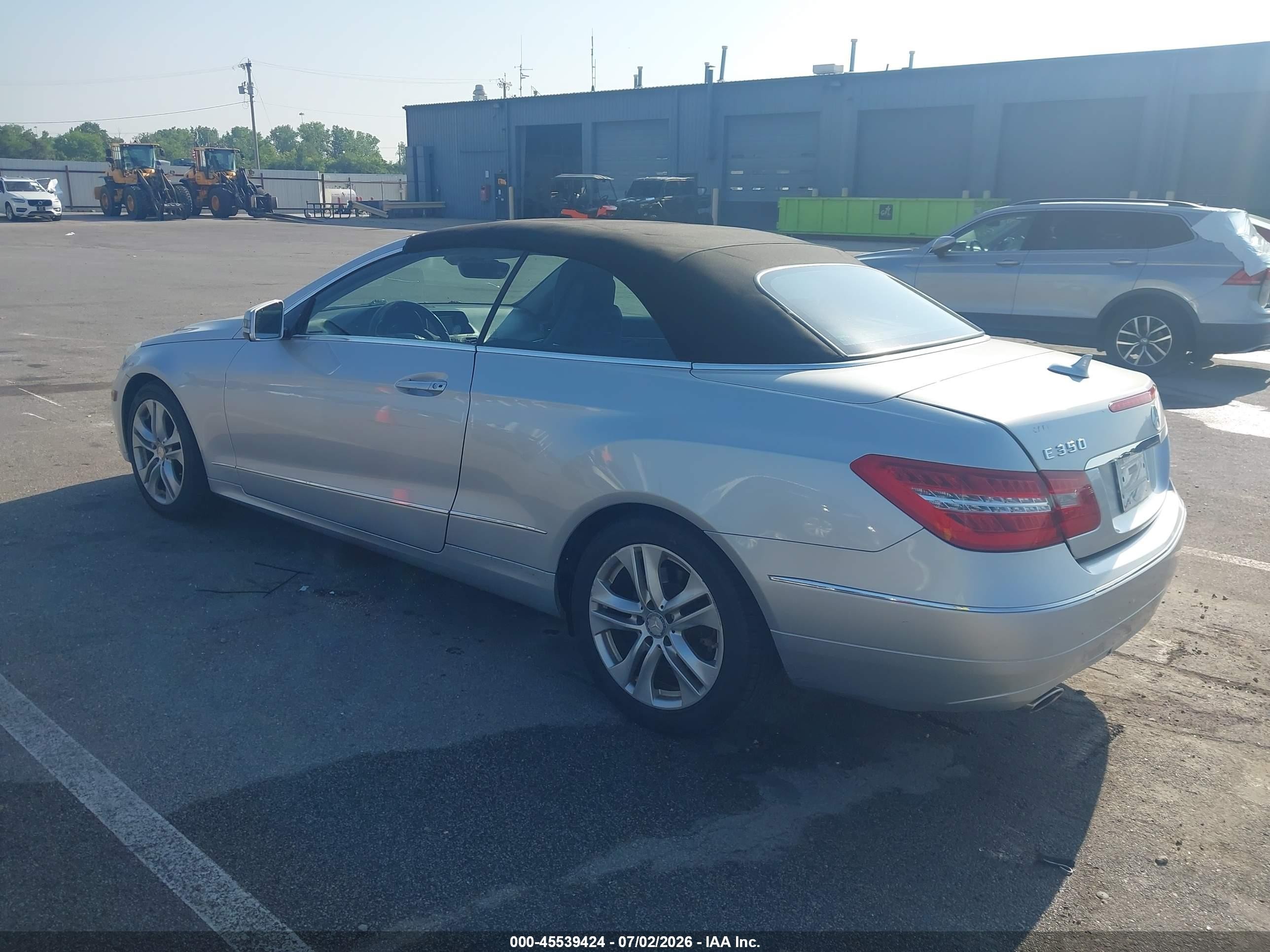 2011 Mercedes-benz E 350 Silver vin: WDDKK5GF6BF057996