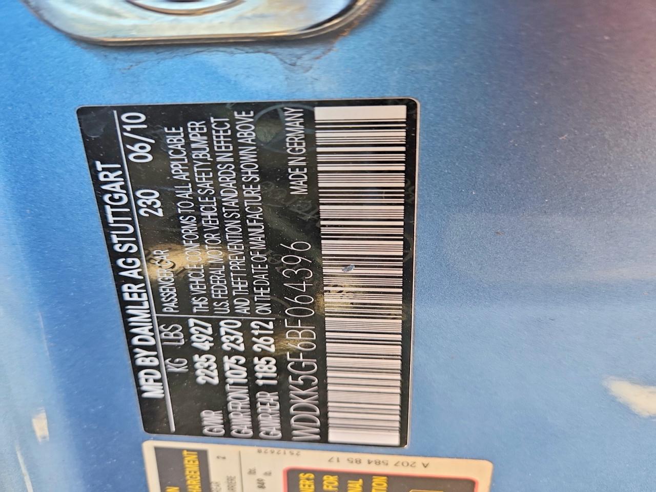 2011 Mercedes-benz E 350 Blue vin: WDDKK5GF6BF064396