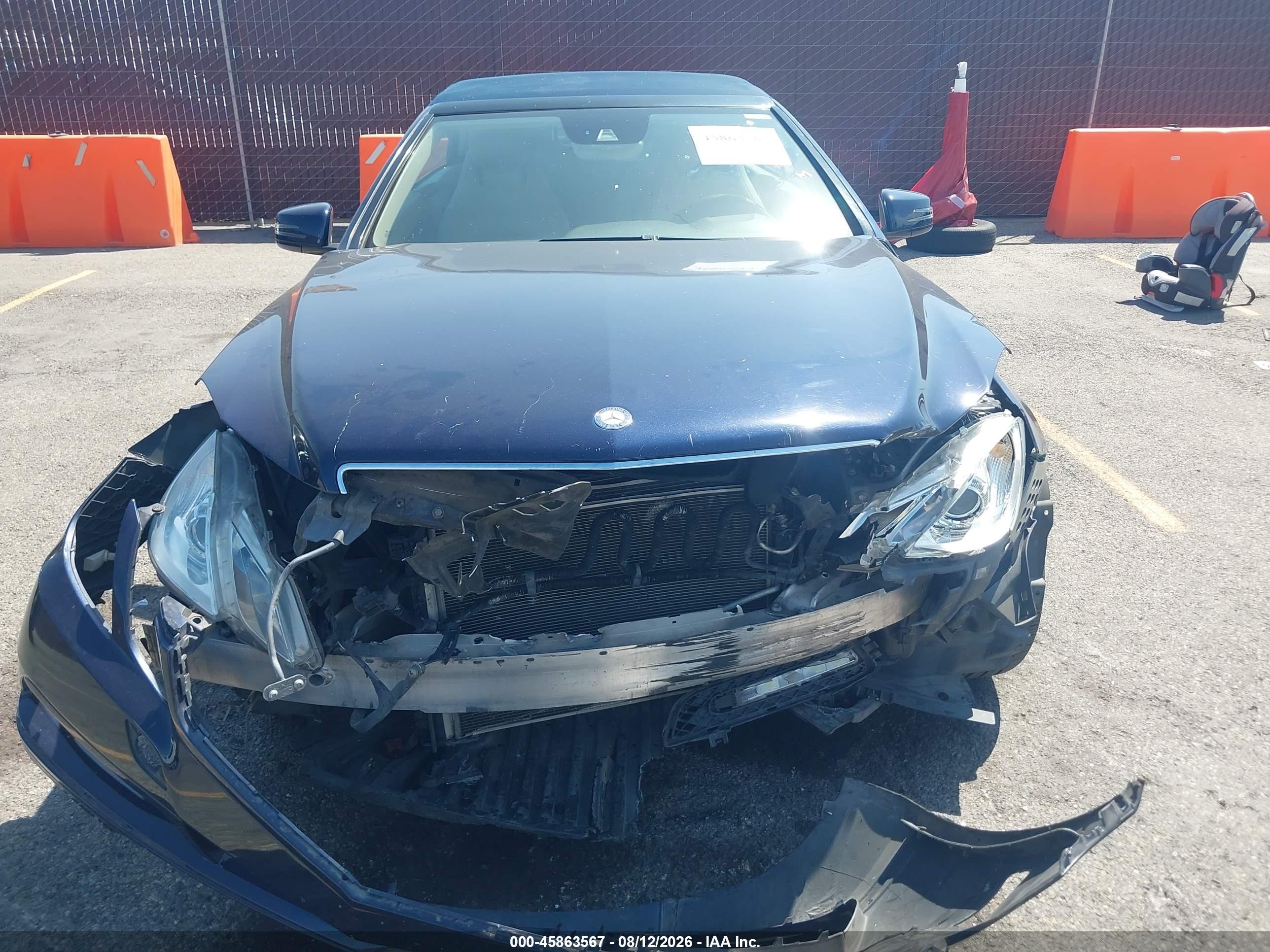 2012 Mercedes-benz E 350   Blue vin: WDDKK5KF0CF154135