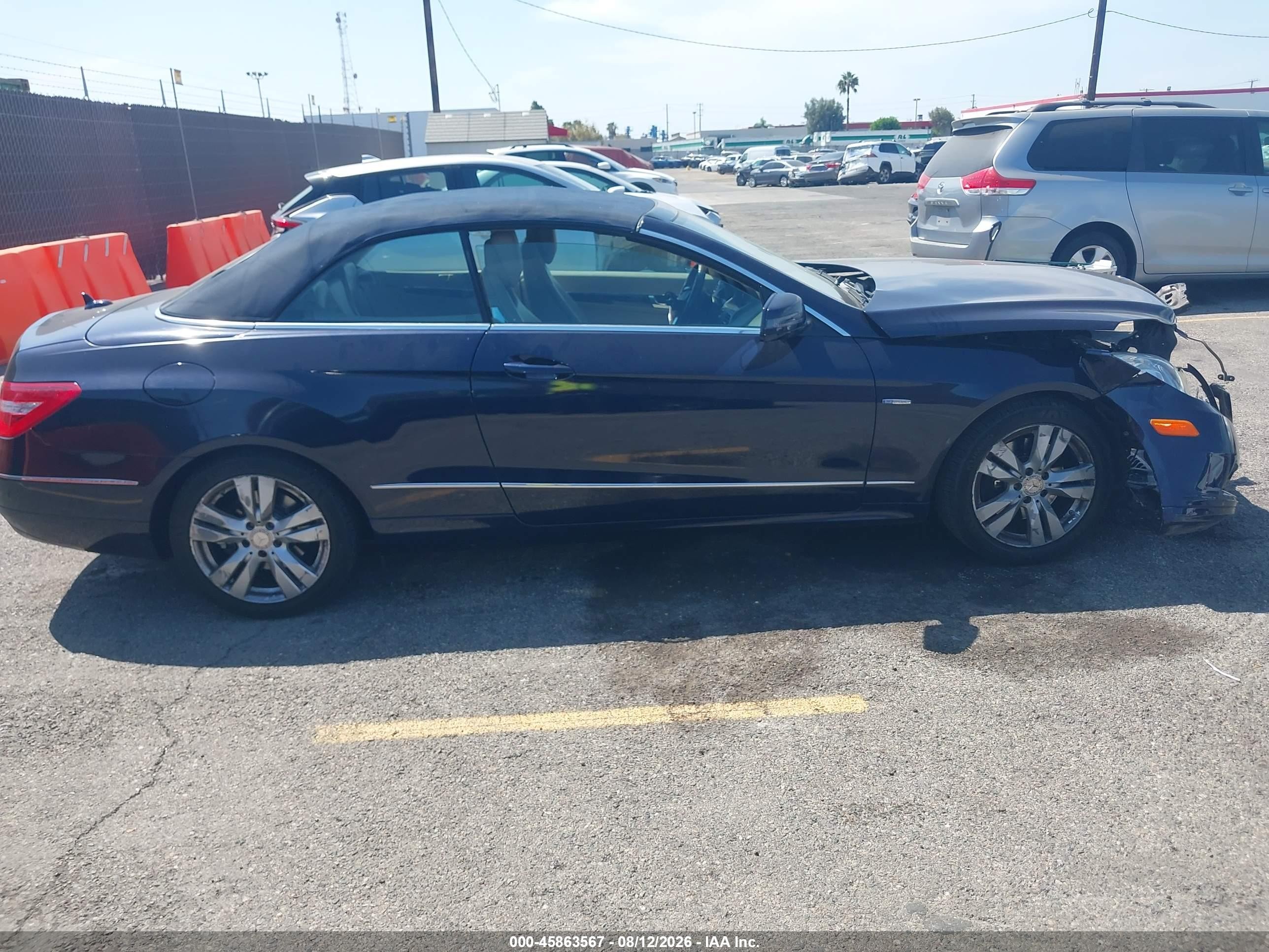 2012 Mercedes-benz E 350   Blue vin: WDDKK5KF0CF154135
