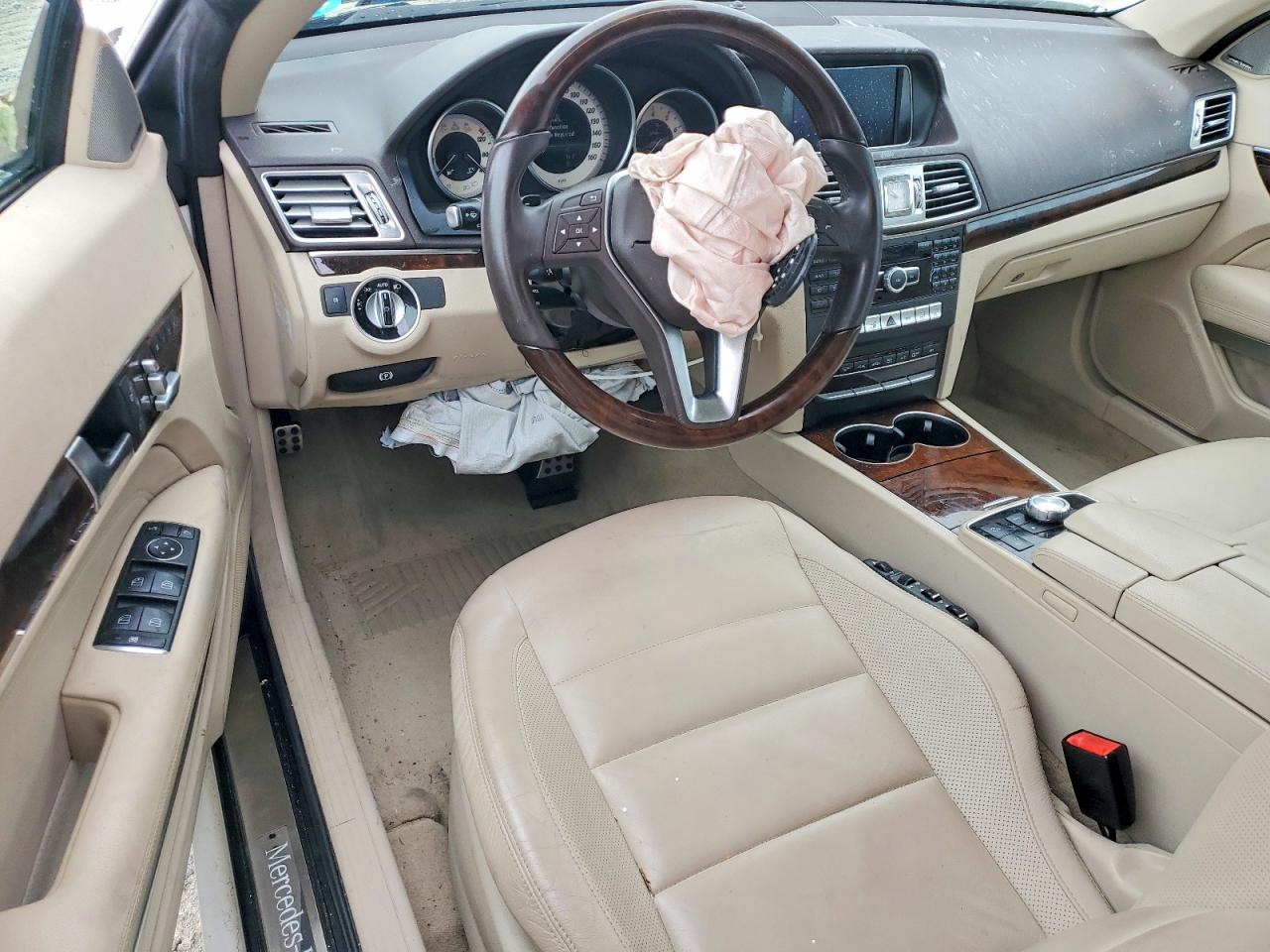 2014 Mercedes-benz E 350 White vin: WDDKK5KF0EF254819