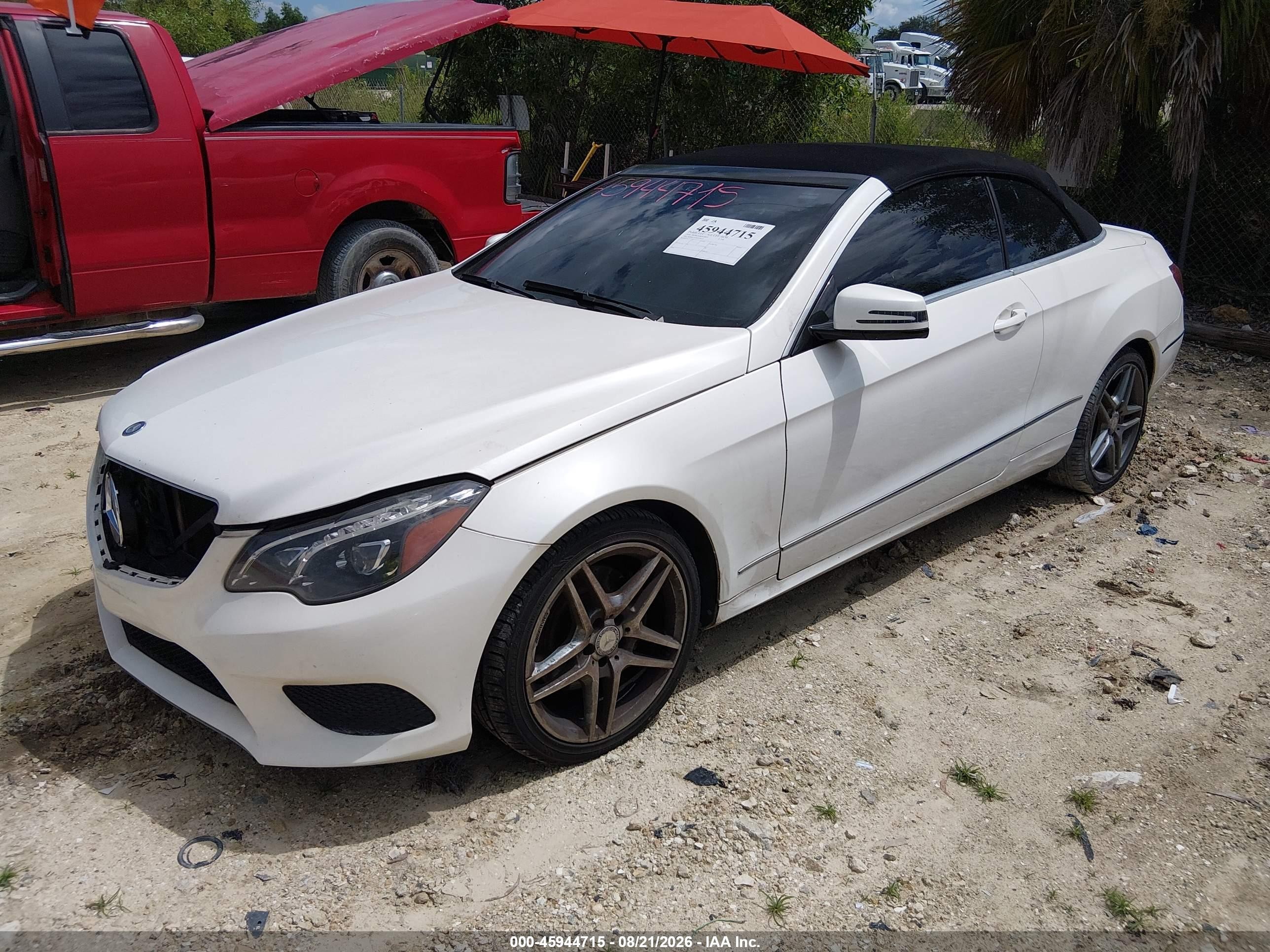 2014 Mercedes-benz E 350   White vin: WDDKK5KF0EF270129