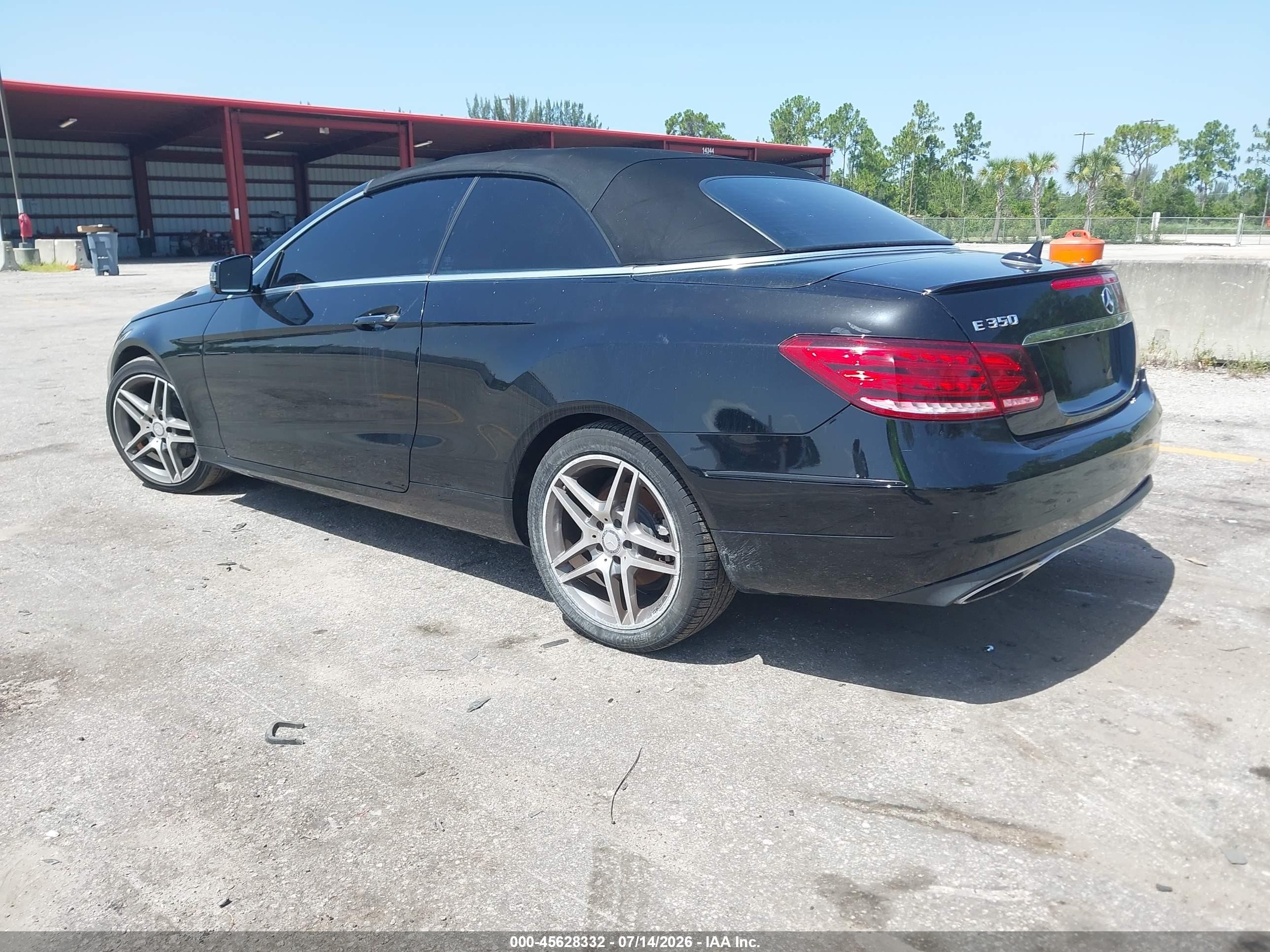 2014 Mercedes-benz E 350   Black vin: WDDKK5KF0EF274181