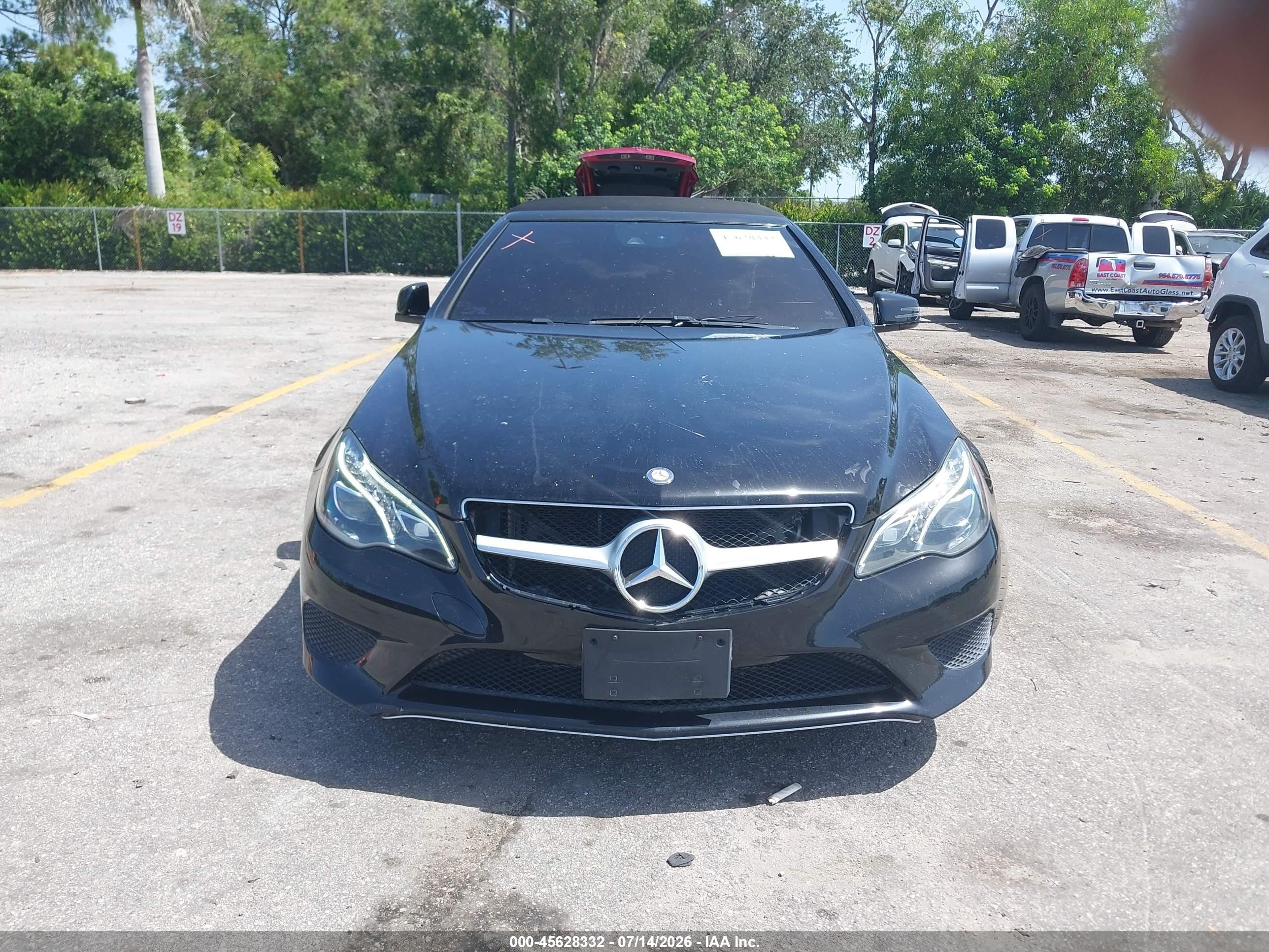 2014 Mercedes-benz E 350   Black vin: WDDKK5KF0EF274181