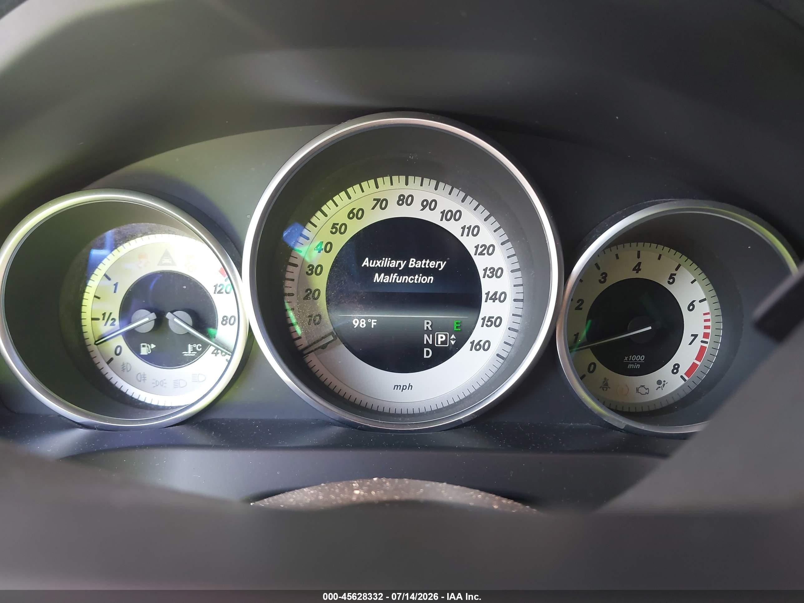 2014 Mercedes-benz E 350   Black vin: WDDKK5KF0EF274181