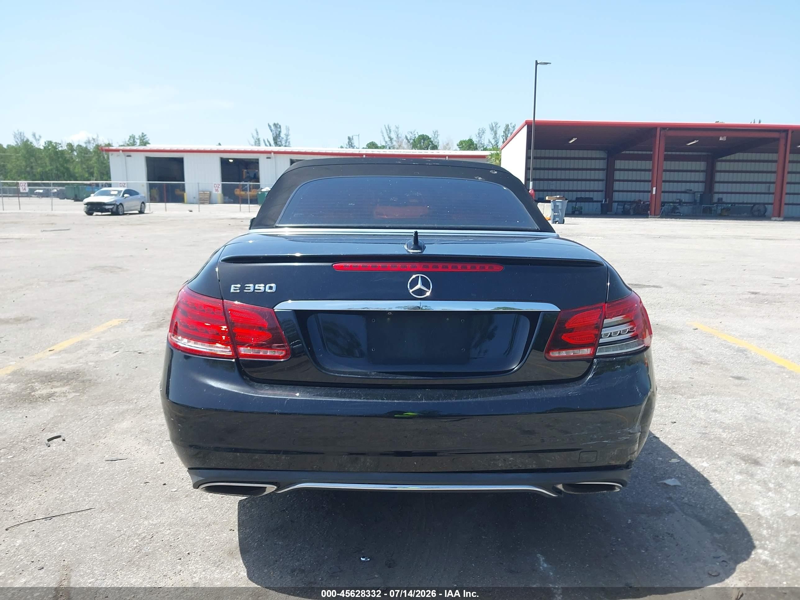2014 Mercedes-benz E 350   Black vin: WDDKK5KF0EF274181