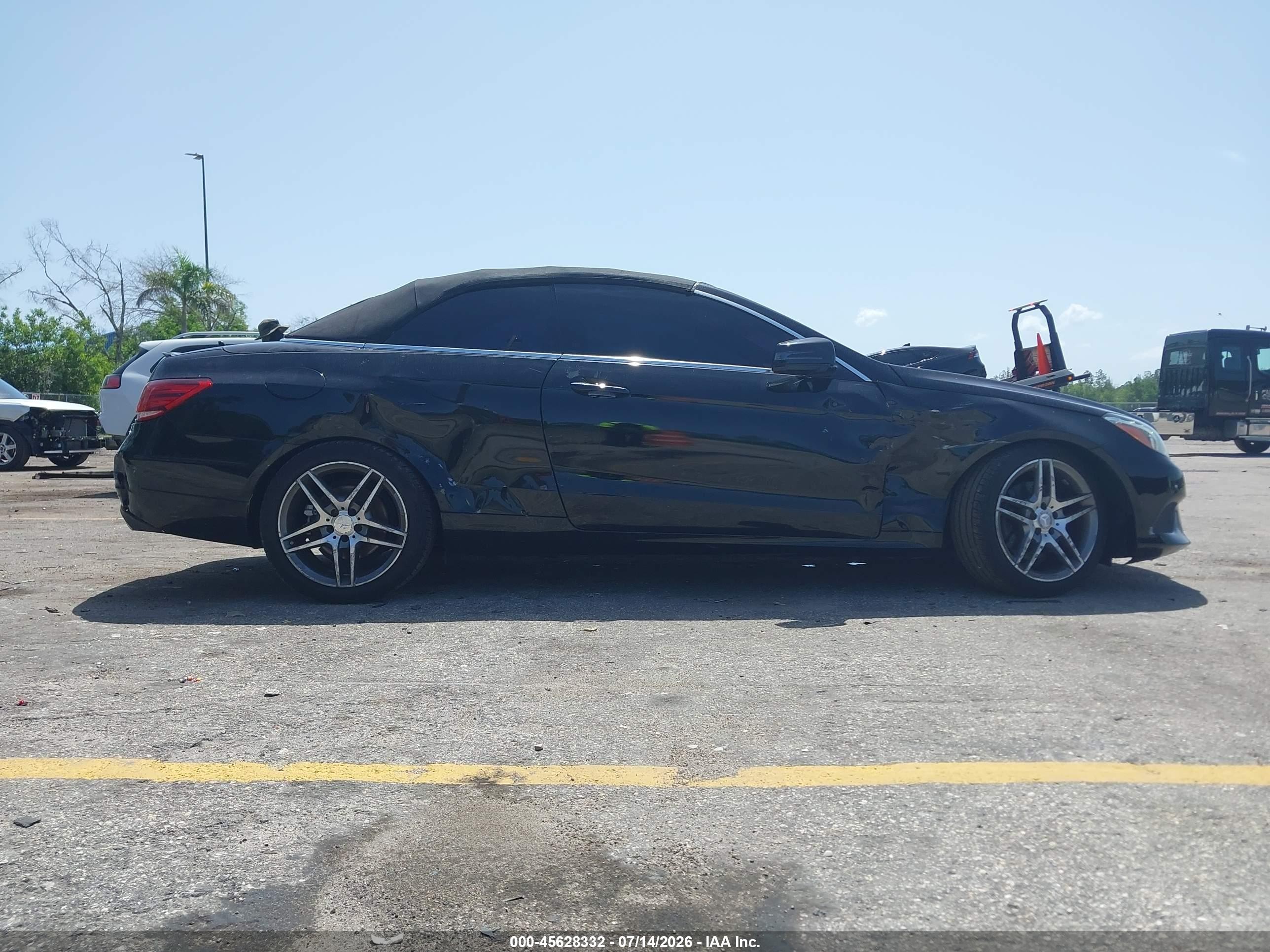 2014 Mercedes-benz E 350   Black vin: WDDKK5KF0EF274181