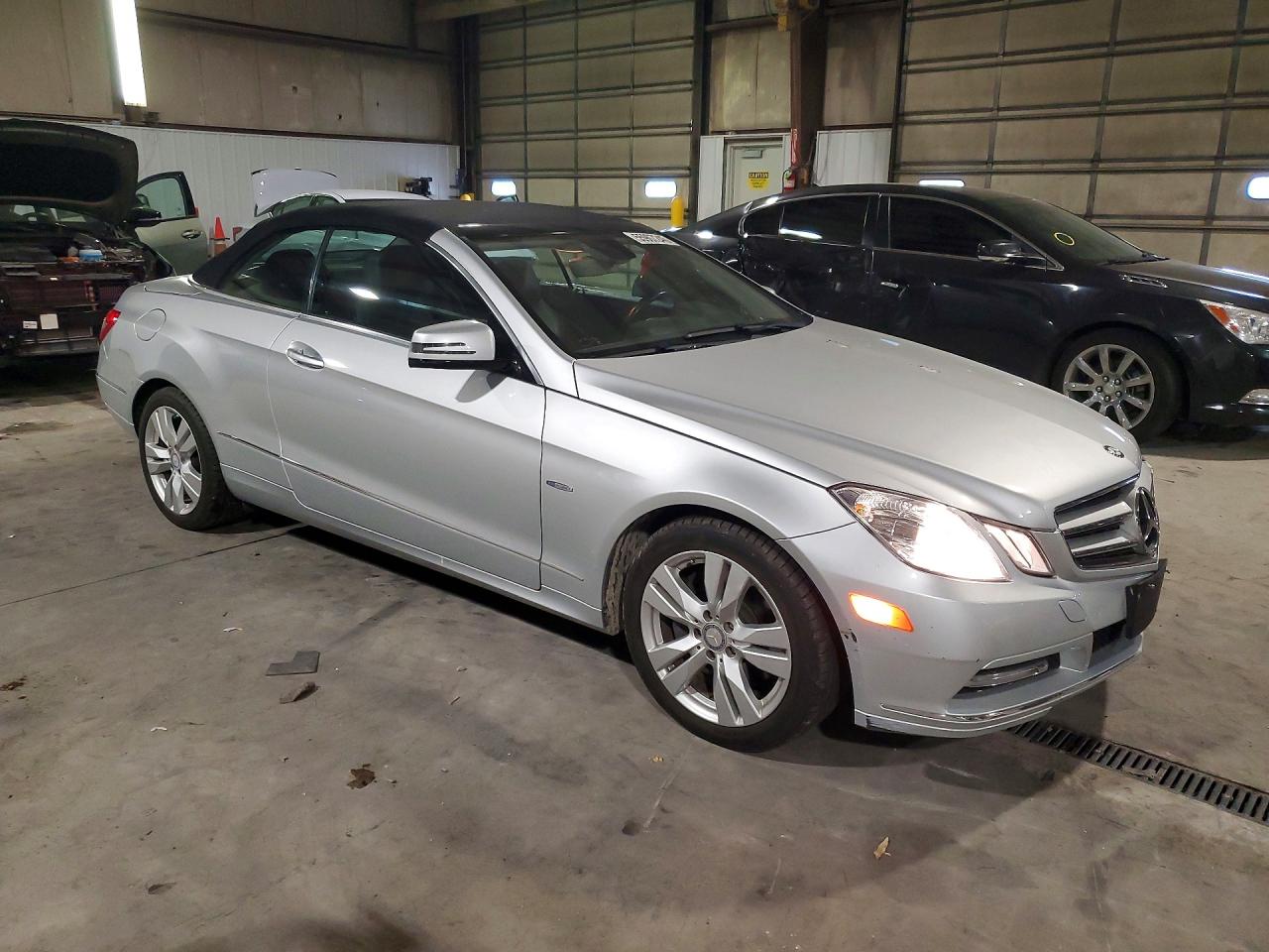 2012 Mercedes-benz E 350 Серебряный vin: WDDKK5KF2CF139734
