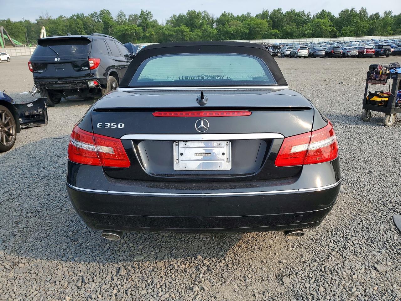 2013 Mercedes-benz E 350 Black vin: WDDKK5KF2DF215437