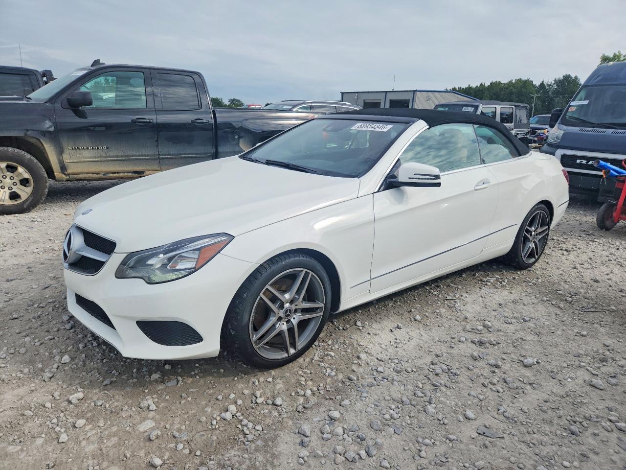 2014 Mercedes-benz E 350 White vin: WDDKK5KF2EF274778
