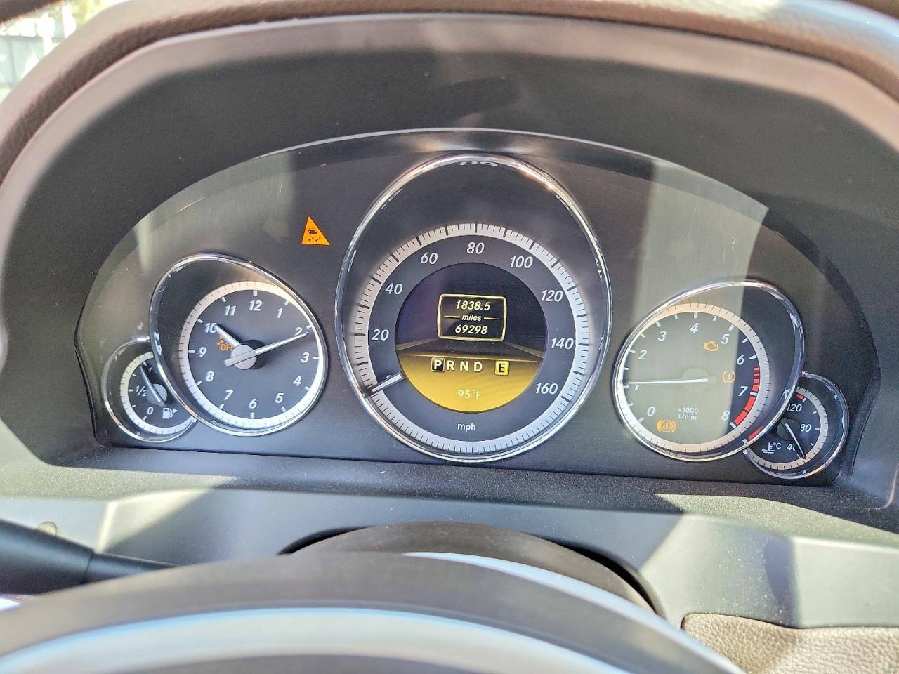 2012 Mercedes-benz E 350 Синий vin: WDDKK5KF3CF142349