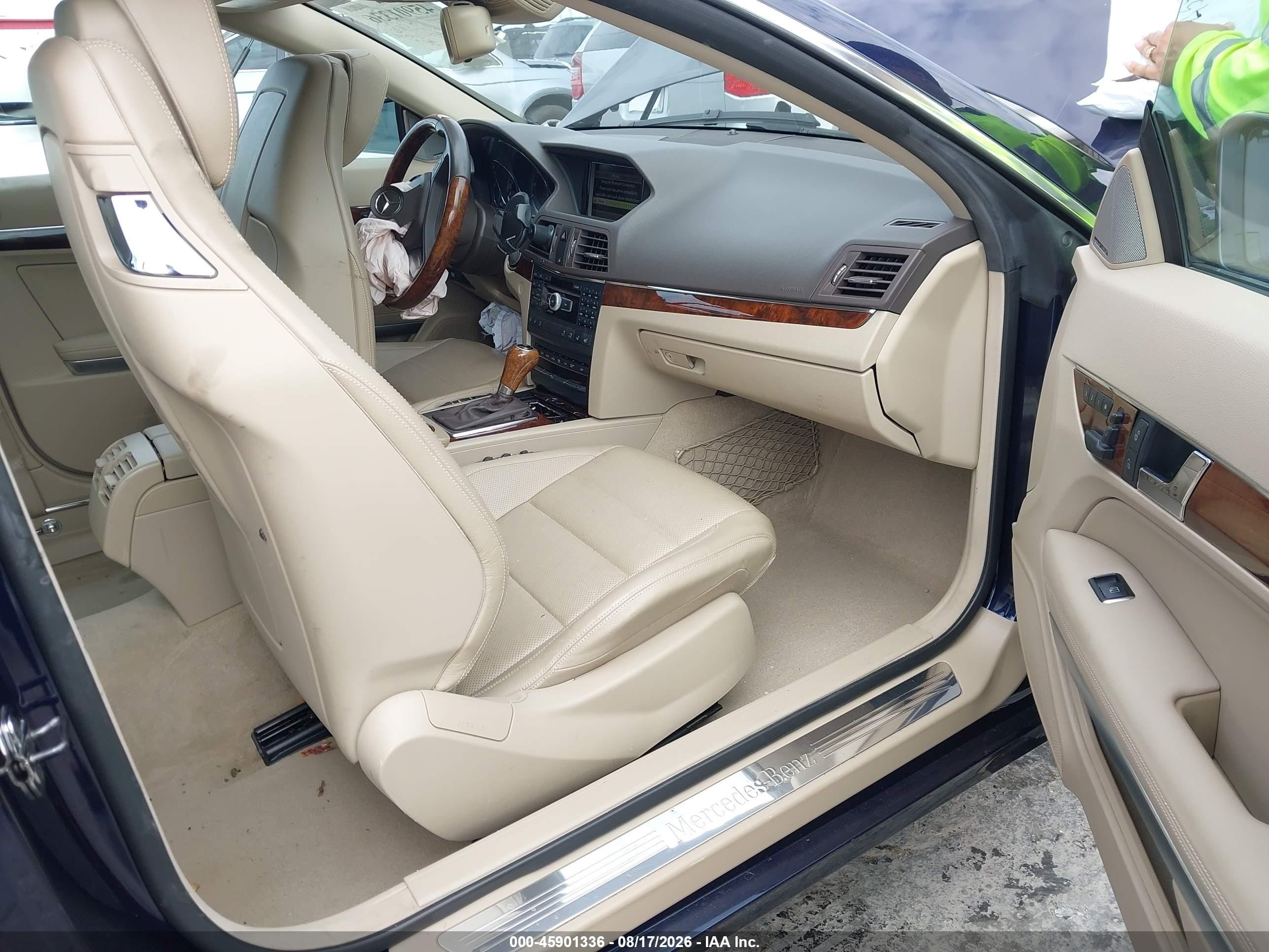 2012 Mercedes-benz E 350 Dark Blue vin: WDDKK5KF3CF144537