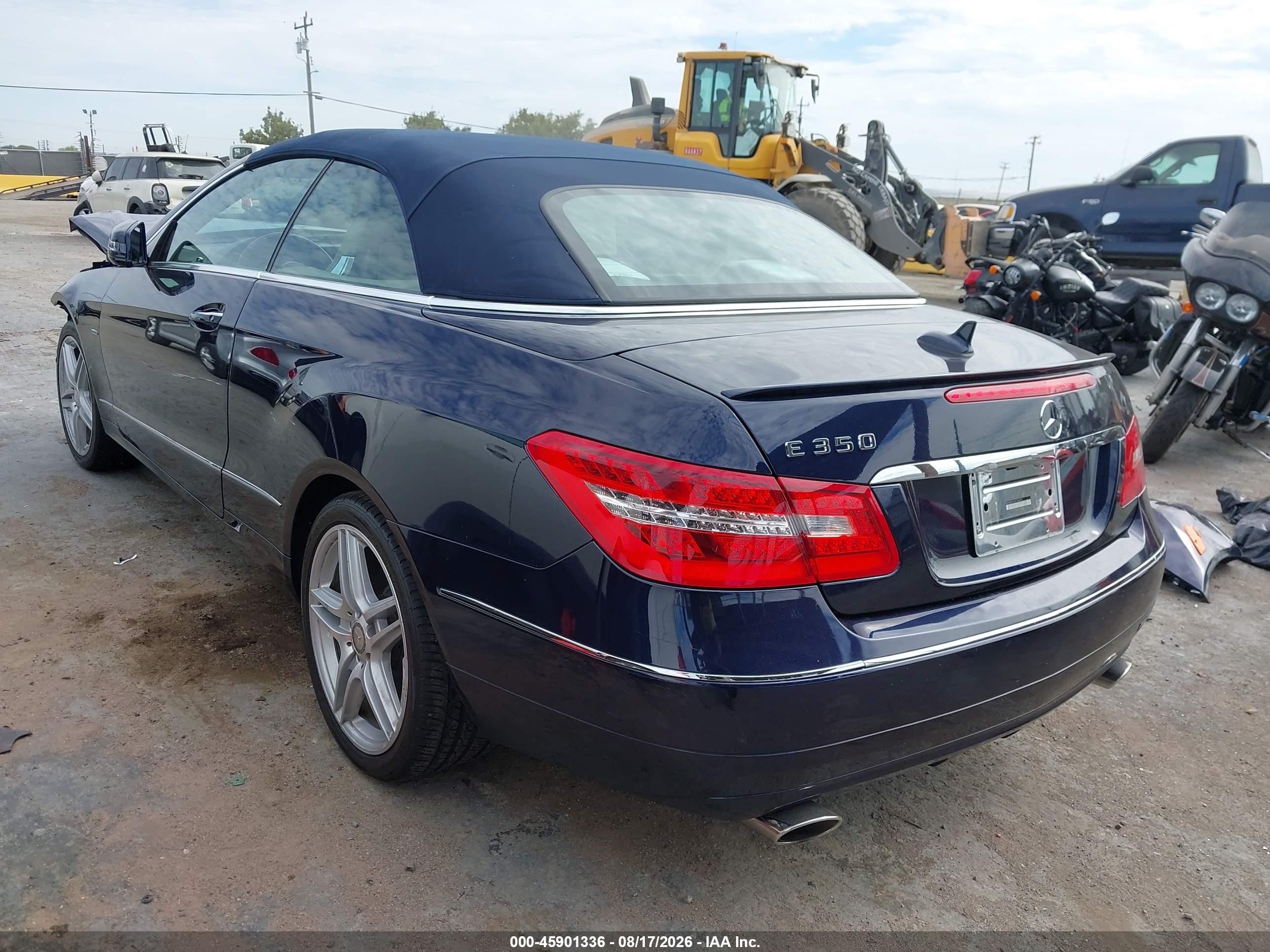 2012 Mercedes-benz E 350 Dark Blue vin: WDDKK5KF3CF144537