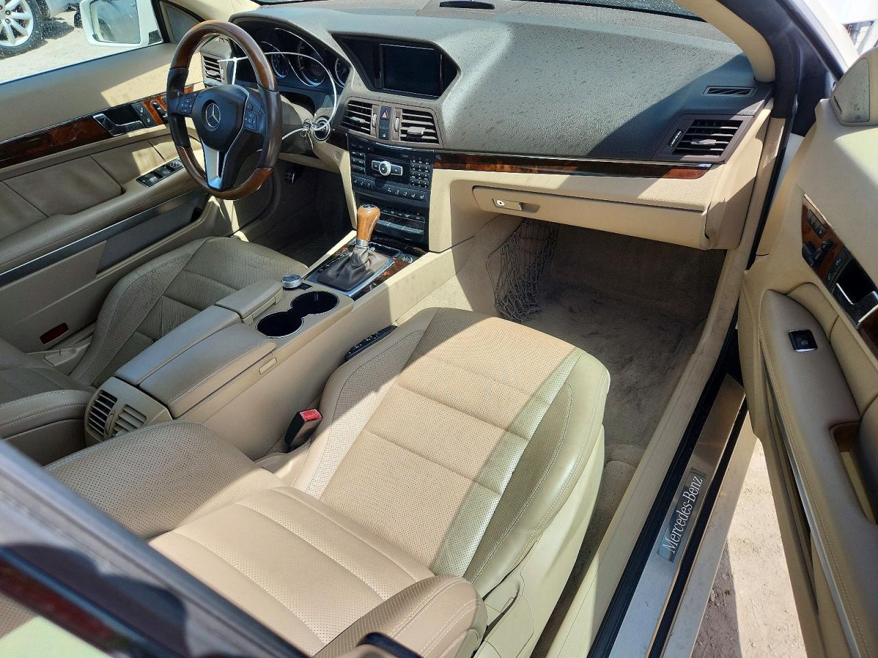 2012 Mercedes-benz E 350 White vin: WDDKK5KF3CF176436