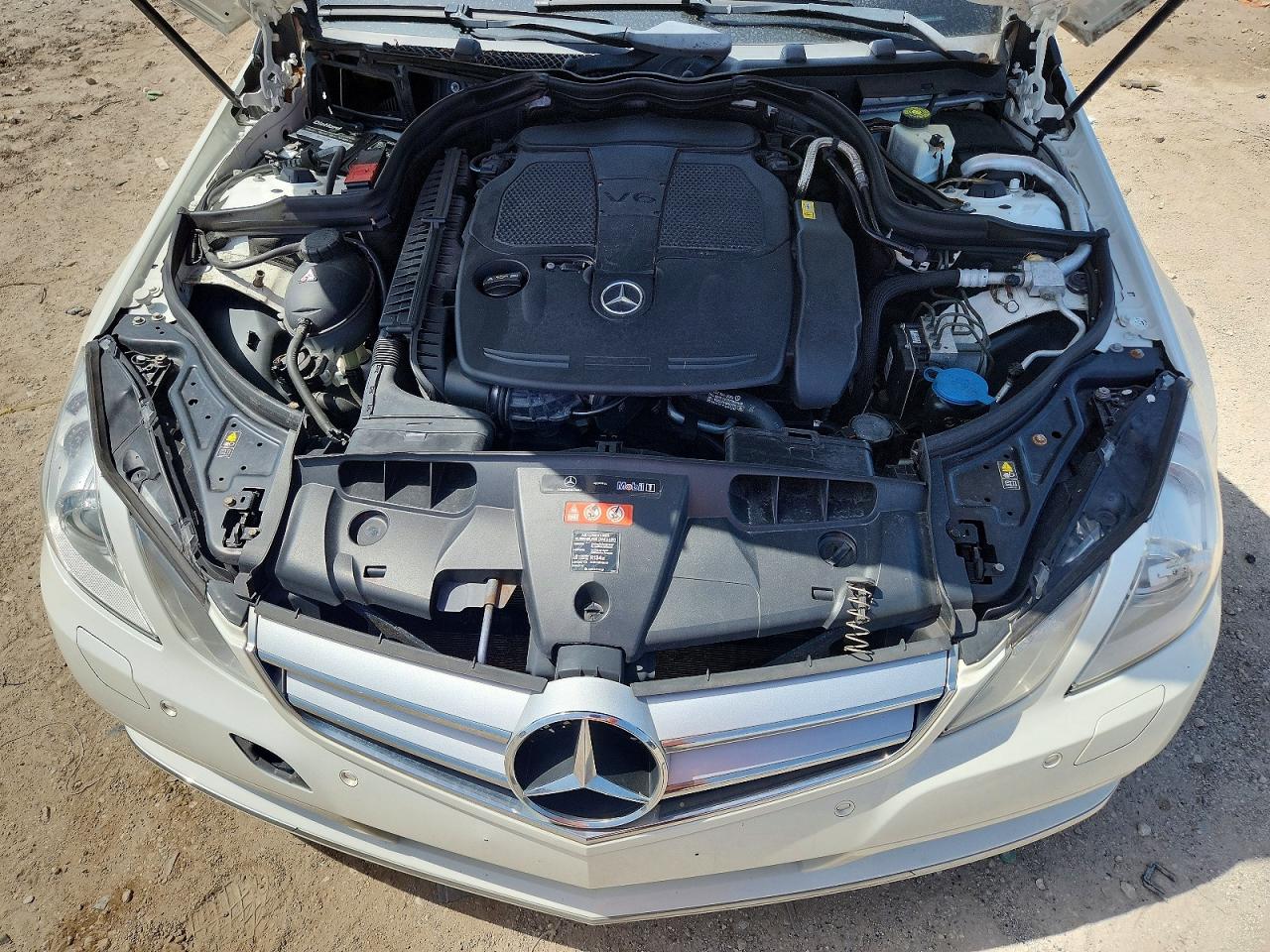 2012 Mercedes-benz E 350 White vin: WDDKK5KF3CF176436