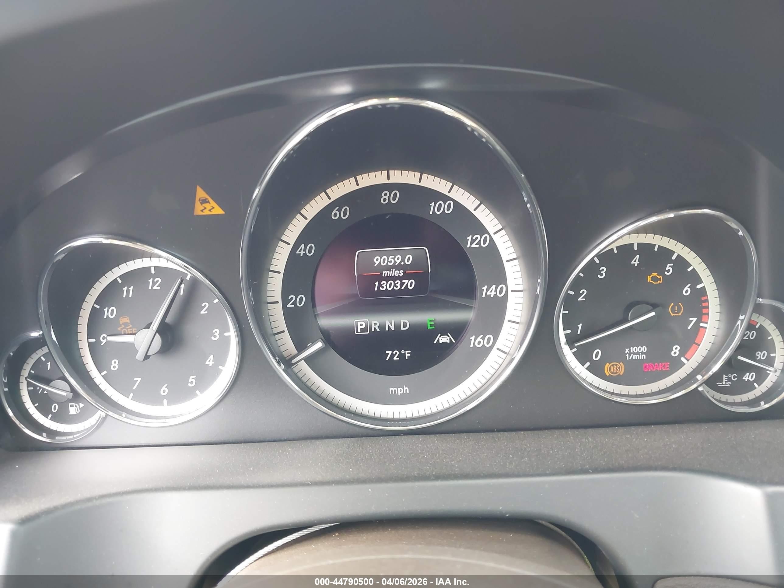 2013 Mercedes-benz E 350   Blue vin: WDDKK5KF3DF203765