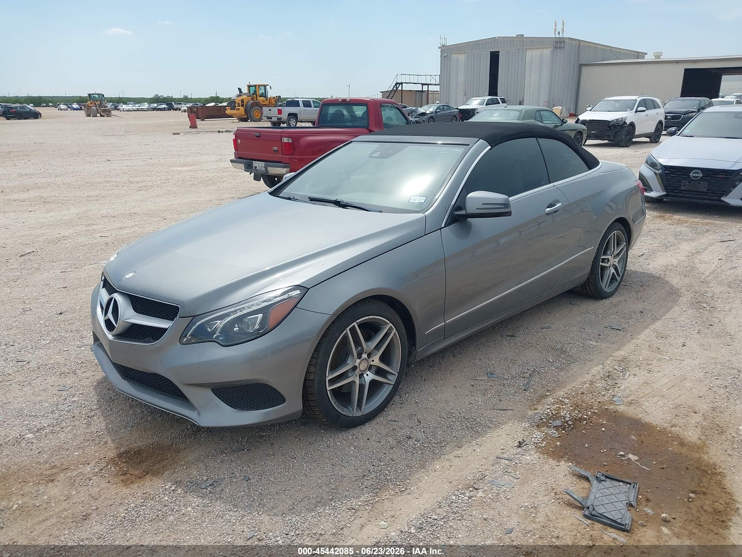 2014 Mercedes-benz E 350 Silver vin: WDDKK5KF3EF261926
