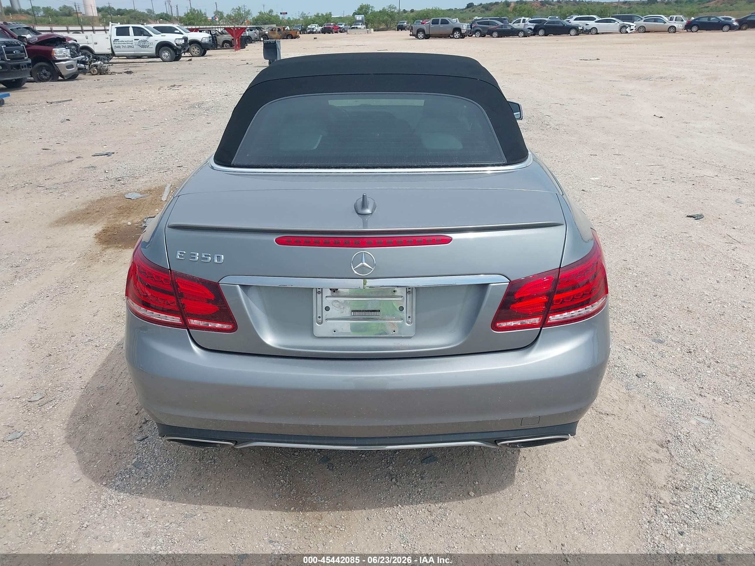 2014 Mercedes-benz E 350 Silver vin: WDDKK5KF3EF261926