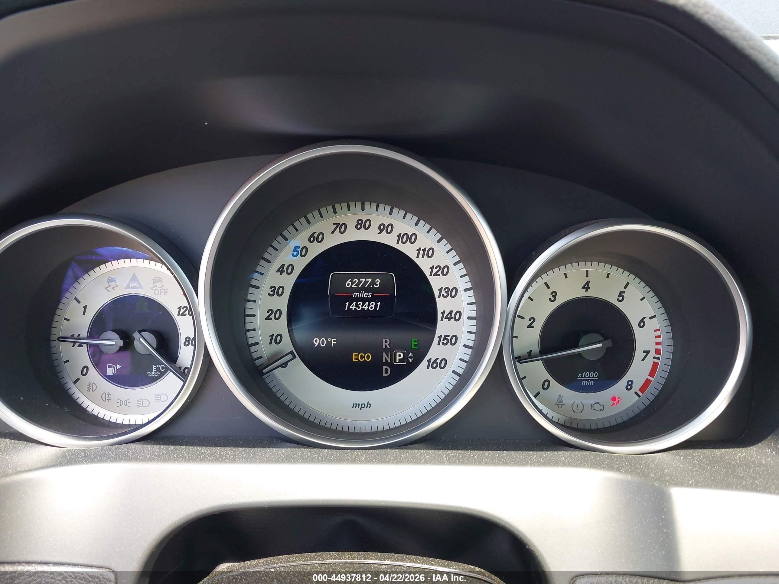2014 Mercedes-benz E 350   Black vin: WDDKK5KF3EF272389