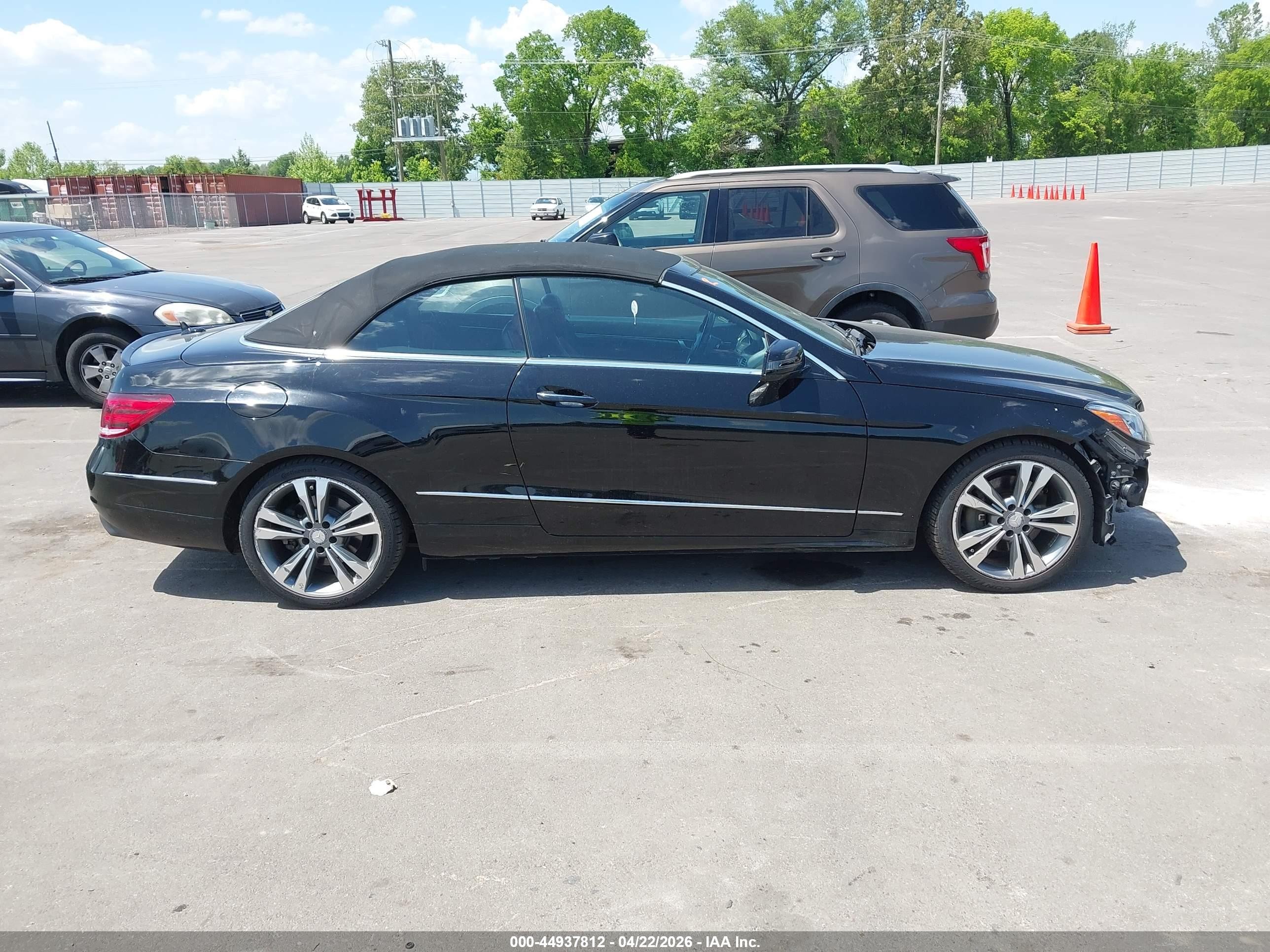 2014 Mercedes-benz E 350   Black vin: WDDKK5KF3EF272389