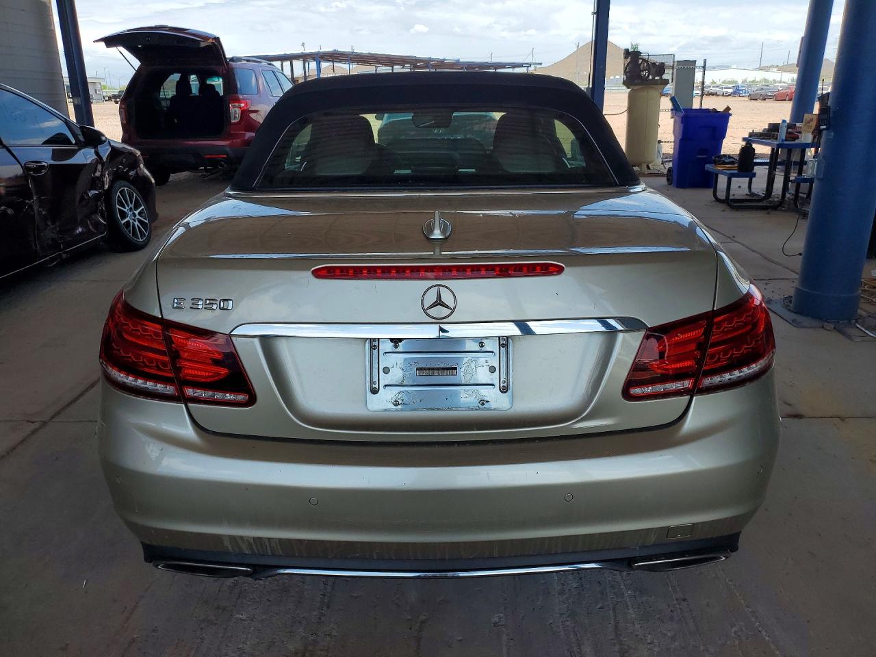 2014 Mercedes-benz E 350 Beige vin: WDDKK5KF3EF288169