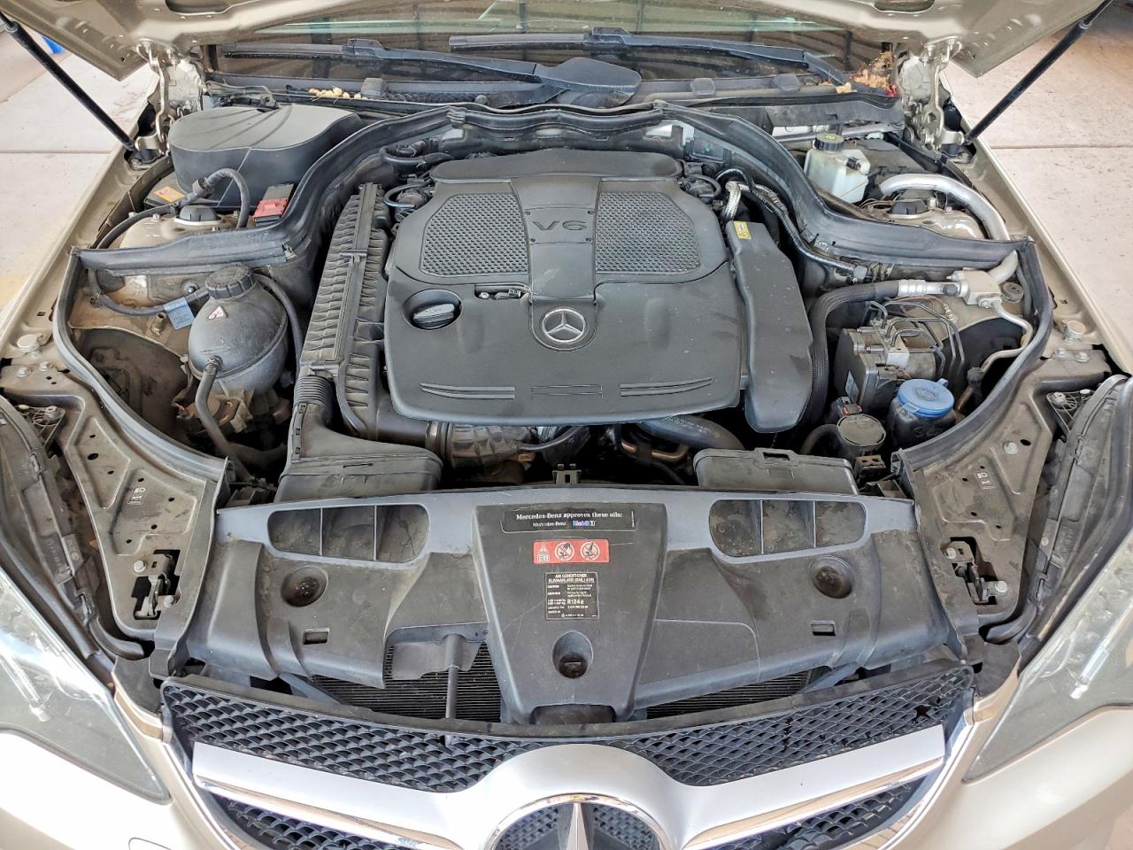 2014 Mercedes-benz E 350 Beige vin: WDDKK5KF3EF288169