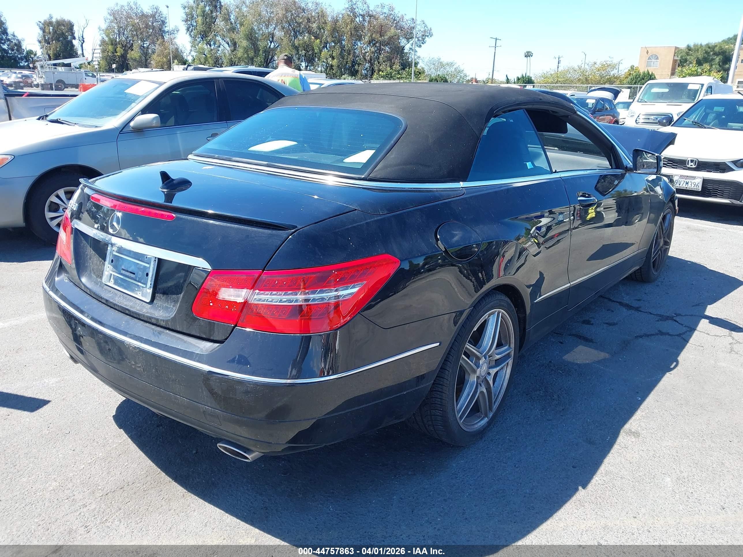 2013 Mercedes-benz E 350   Черный vin: WDDKK5KF4DF183607