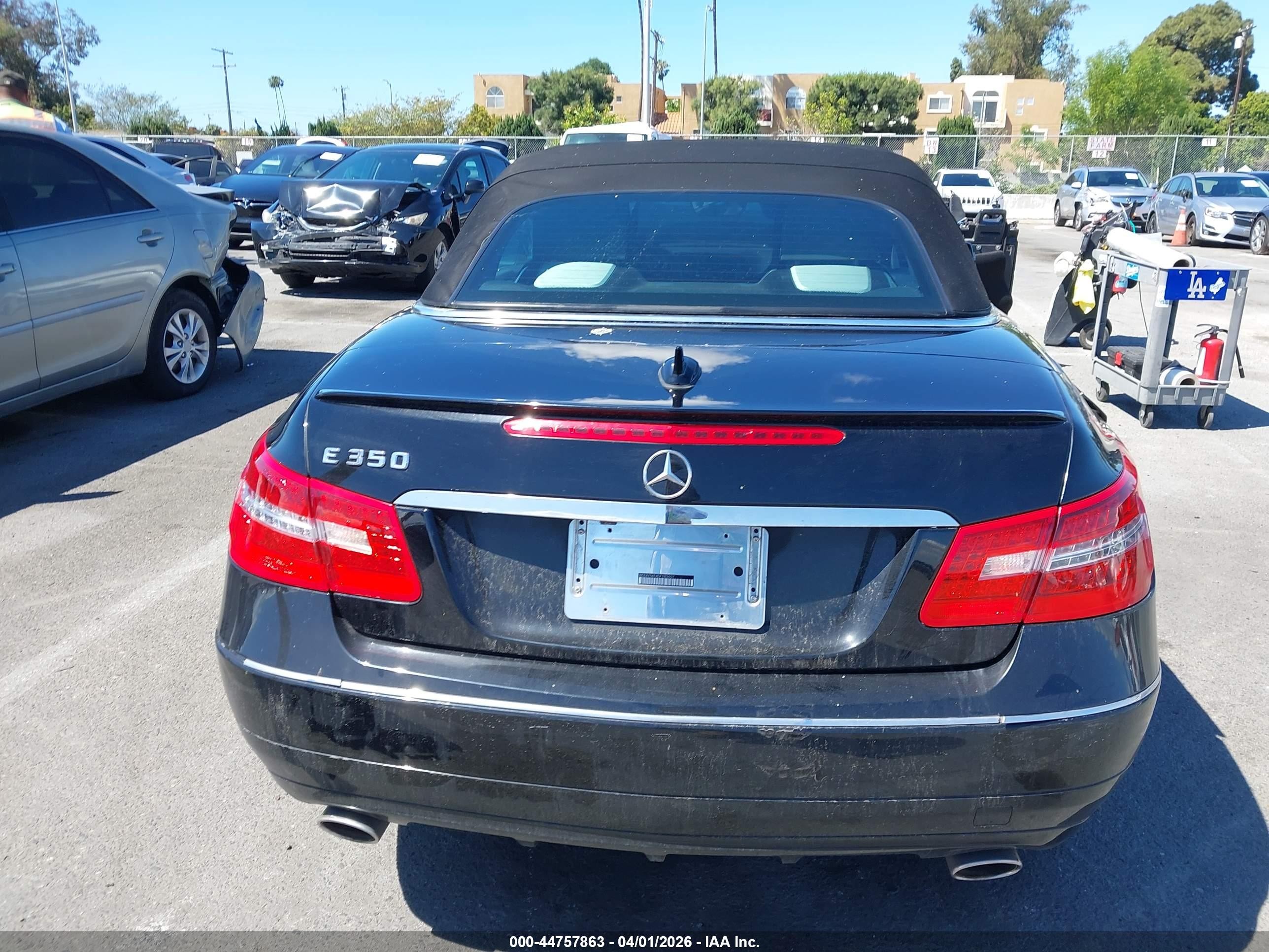 2013 Mercedes-benz E 350   Черный vin: WDDKK5KF4DF183607