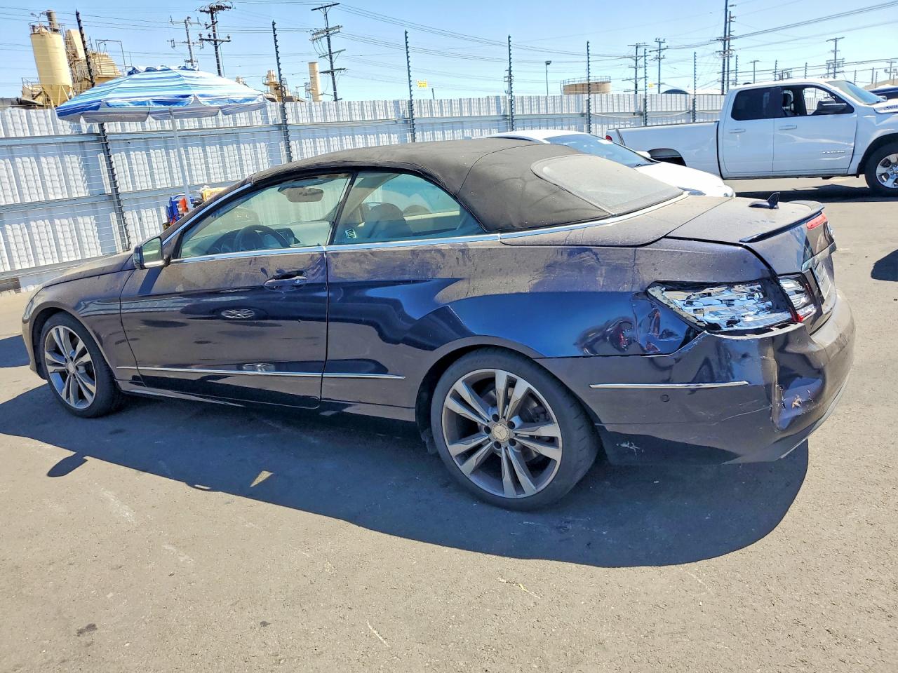 2014 Mercedes-benz E 350 Blue vin: WDDKK5KF4EF245542