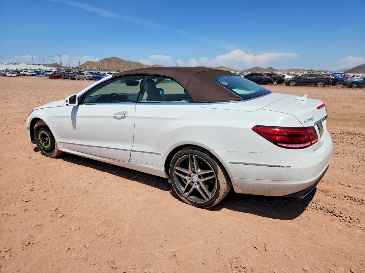 2014 Mercedes-benz E 350 White vin: WDDKK5KF4EF265029
