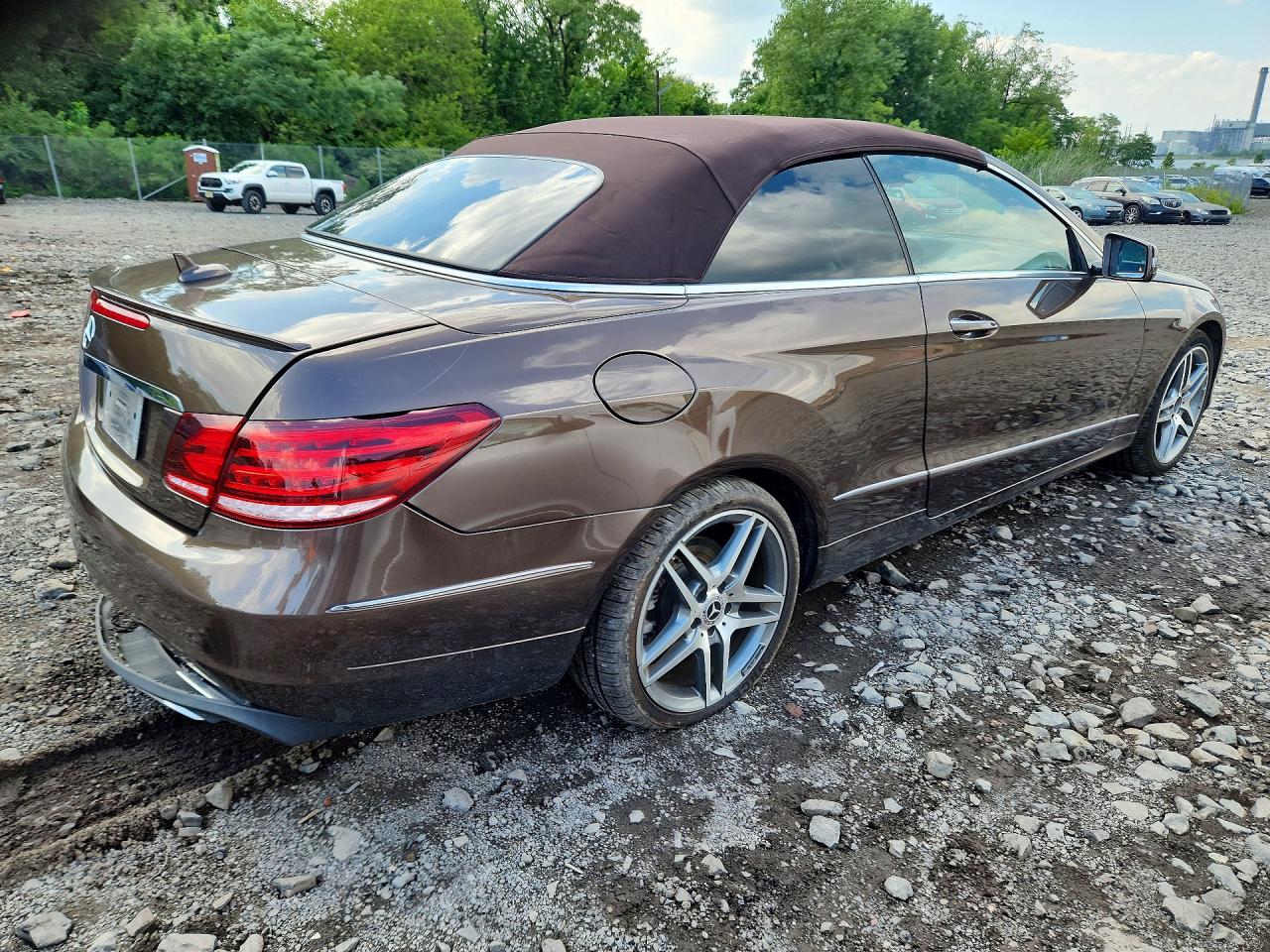 2014 Mercedes-benz E 350 Brown vin: WDDKK5KF4EF270408