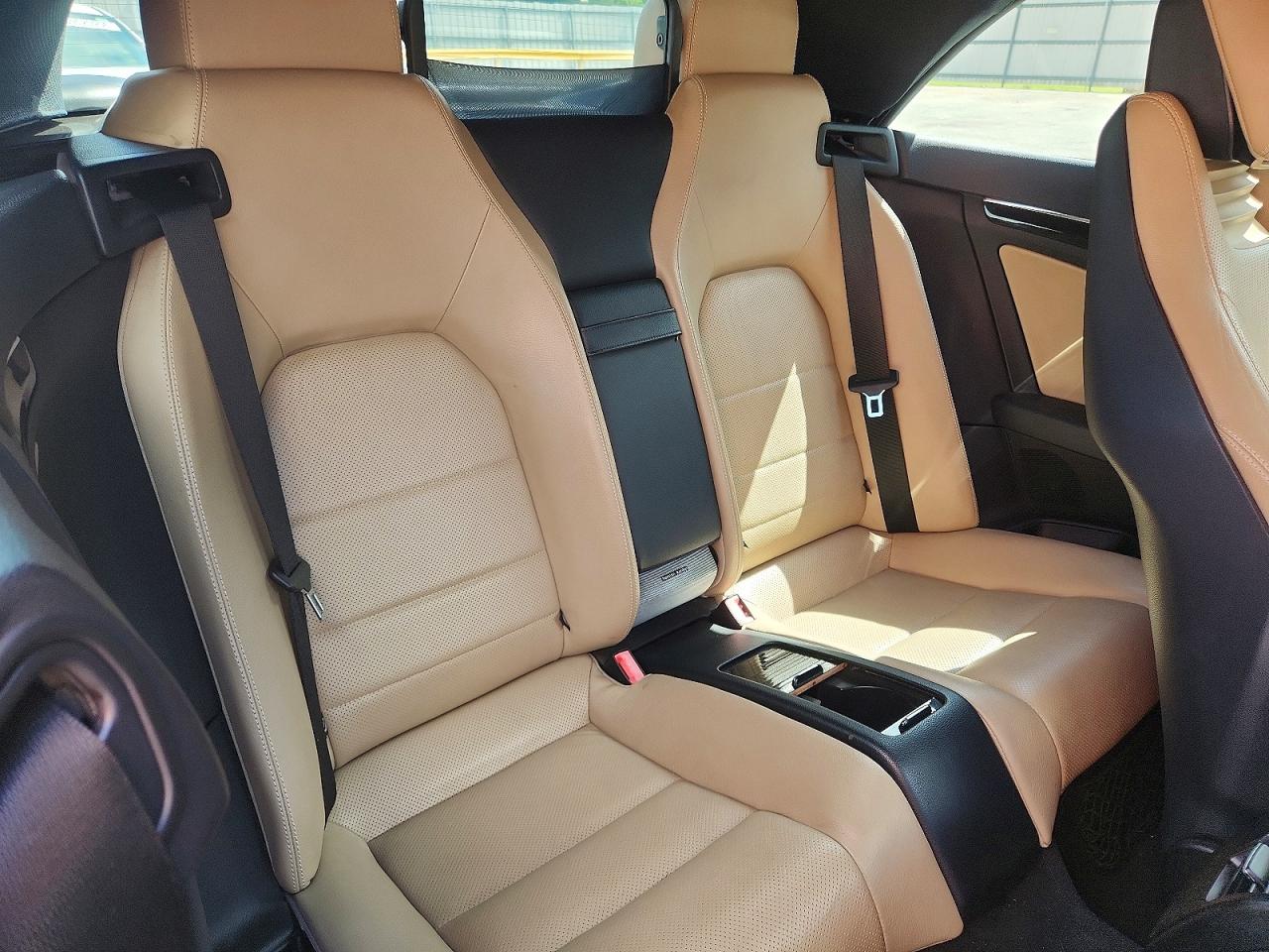 2012 Mercedes-benz E 350 Black vin: WDDKK5KF5CF140666