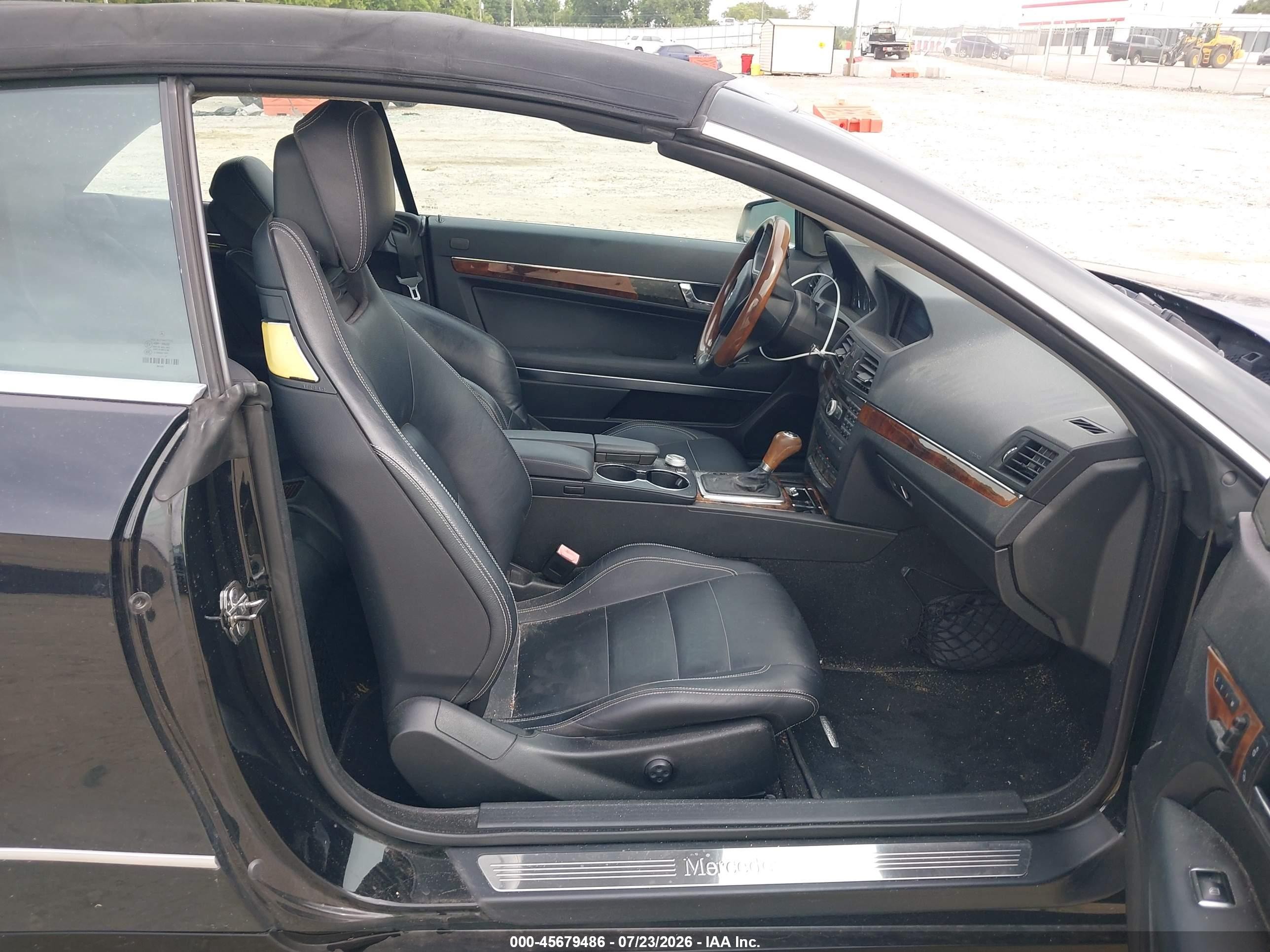 2012 Mercedes-benz E 350   Черный vin: WDDKK5KF5CF167477