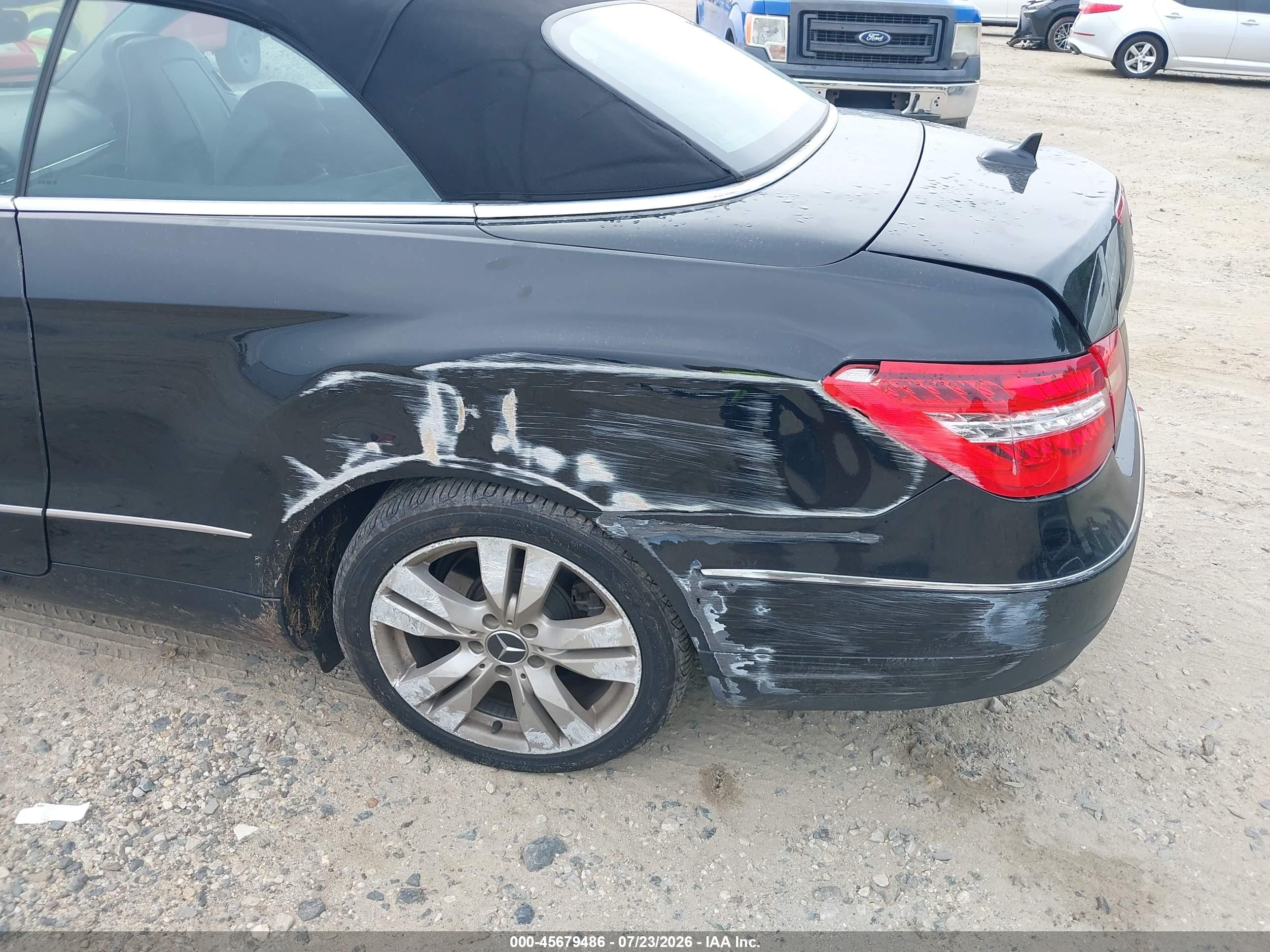 2012 Mercedes-benz E 350   Черный vin: WDDKK5KF5CF167477