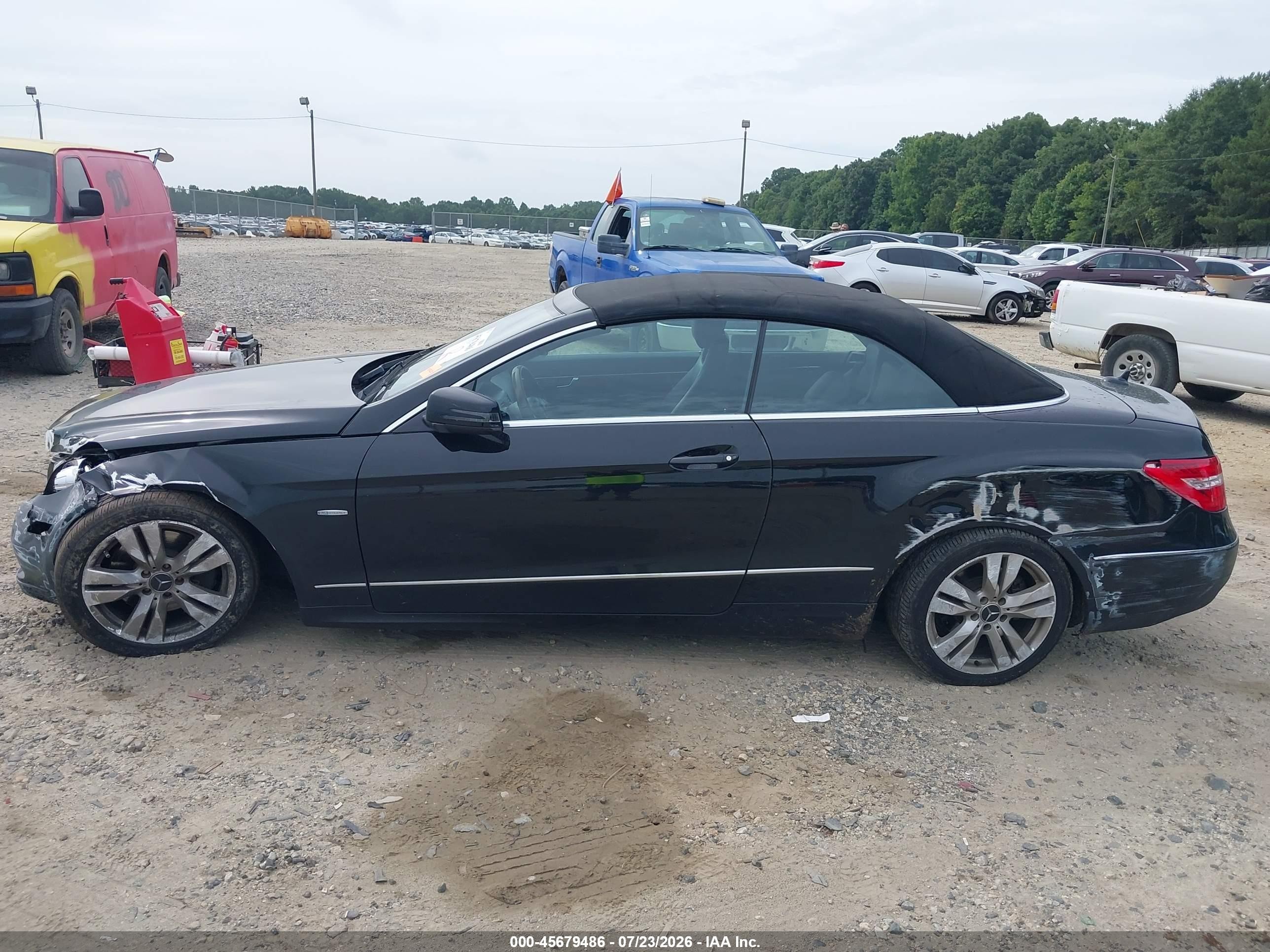 2012 Mercedes-benz E 350   Черный vin: WDDKK5KF5CF167477