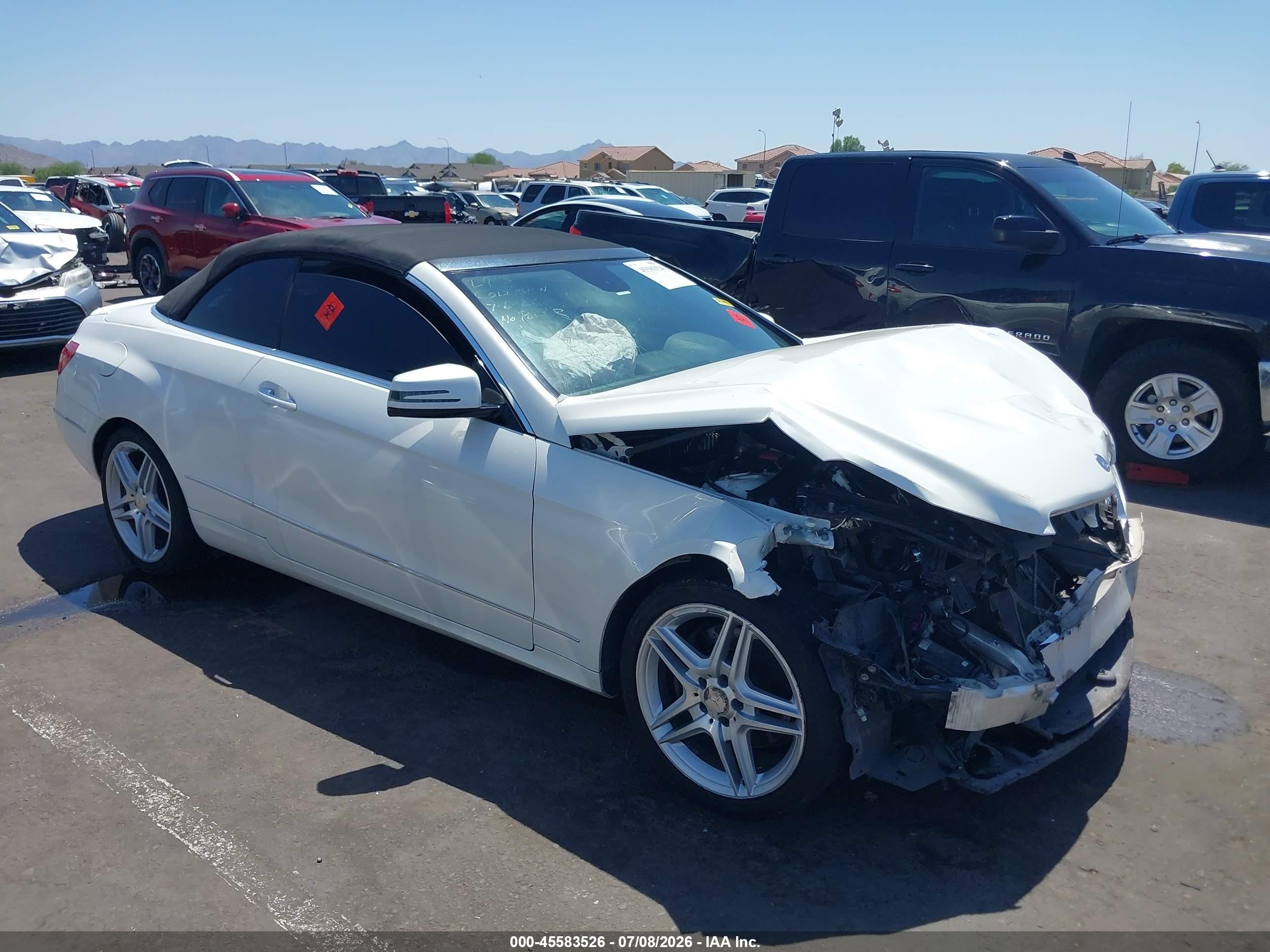 2013 Mercedes-benz E 350   White vin: WDDKK5KF5DF183048