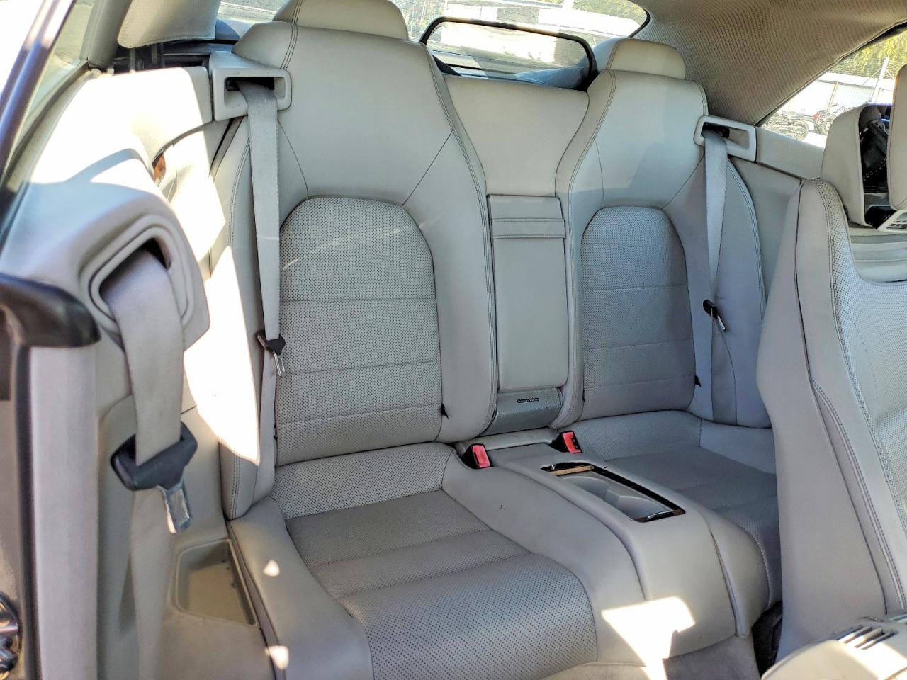 2013 Mercedes-benz E 350 Серый vin: WDDKK5KF5DF195474