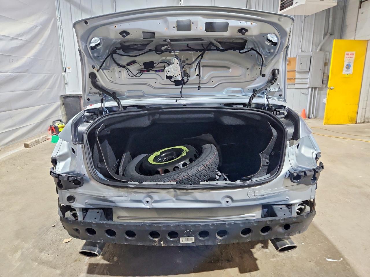 2013 Mercedes-benz E 350 Silver vin: WDDKK5KF5DF202746