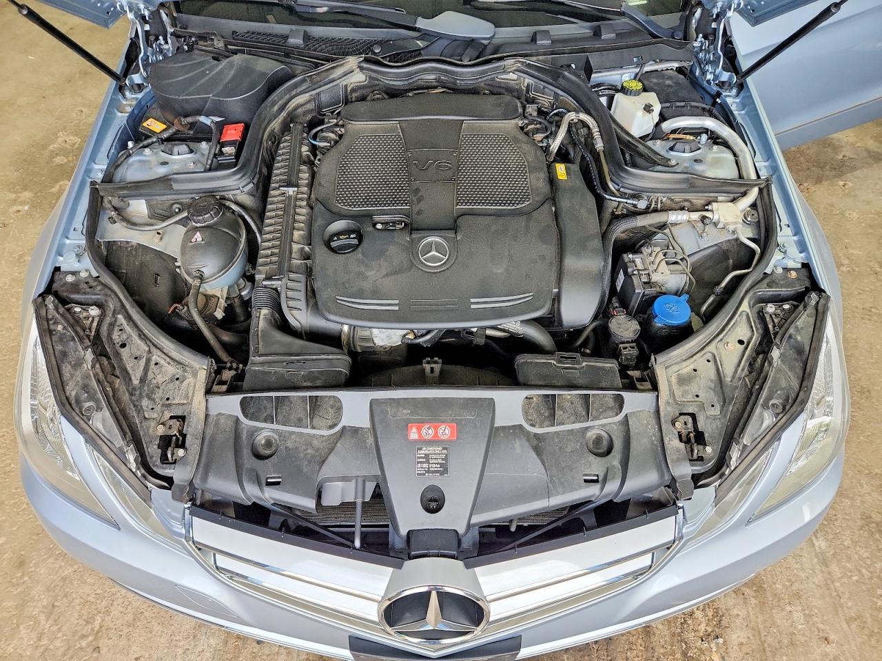 2013 Mercedes-benz E 350 Silver vin: WDDKK5KF5DF202746