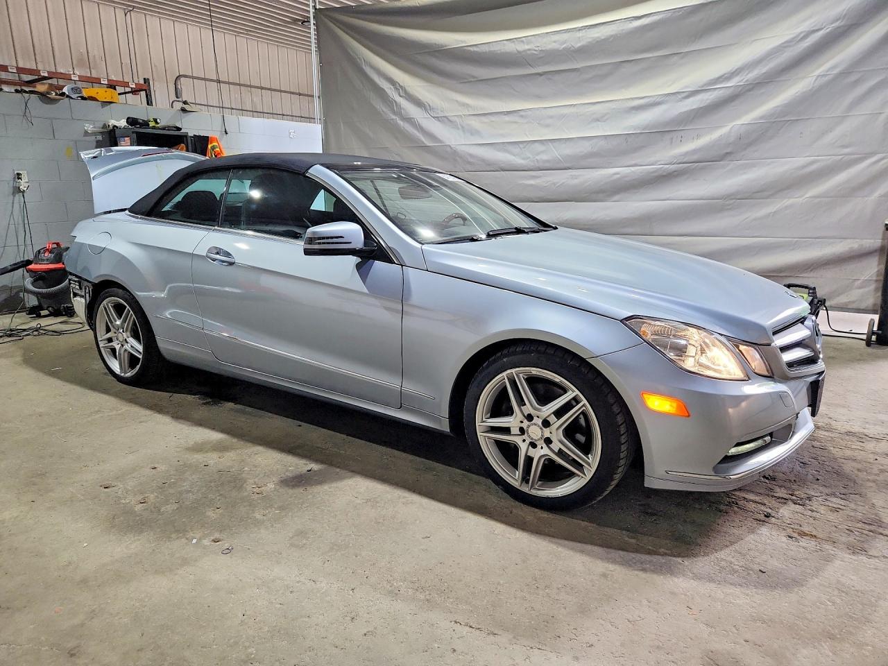 2013 Mercedes-benz E 350 Silver vin: WDDKK5KF5DF202746