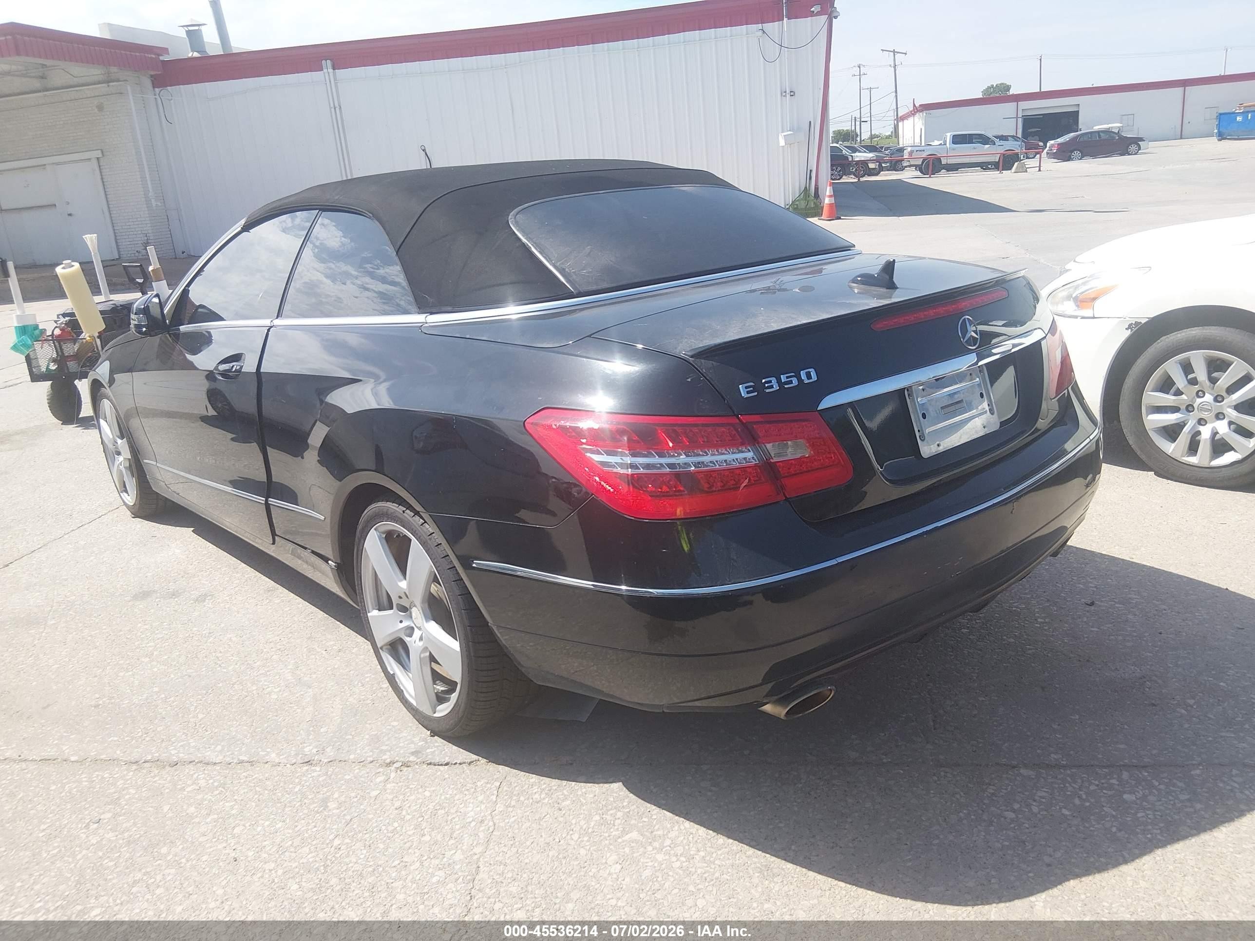 2013 Mercedes-benz E 350   Black vin: WDDKK5KF5DF218686