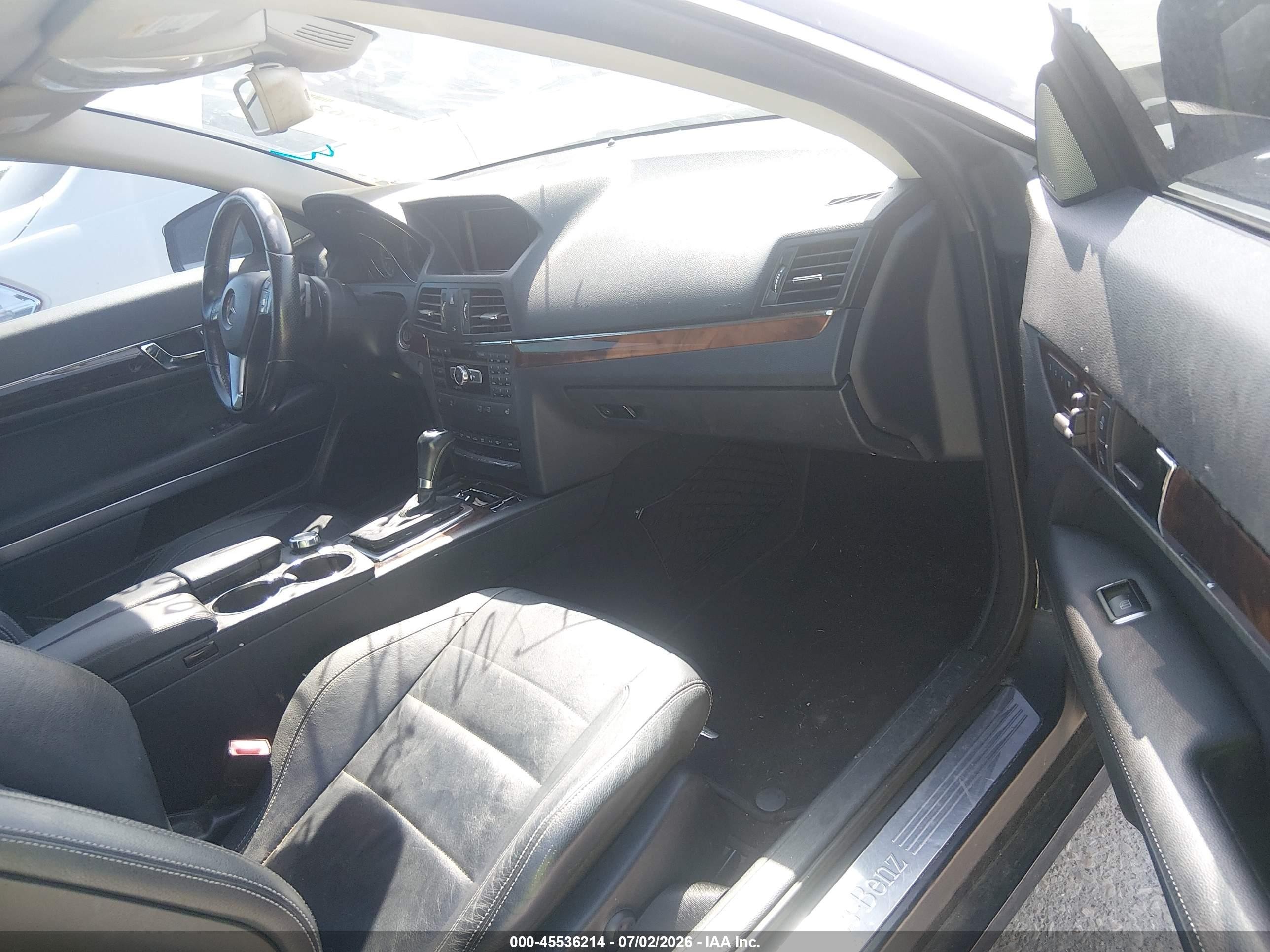 2013 Mercedes-benz E 350   Black vin: WDDKK5KF5DF218686
