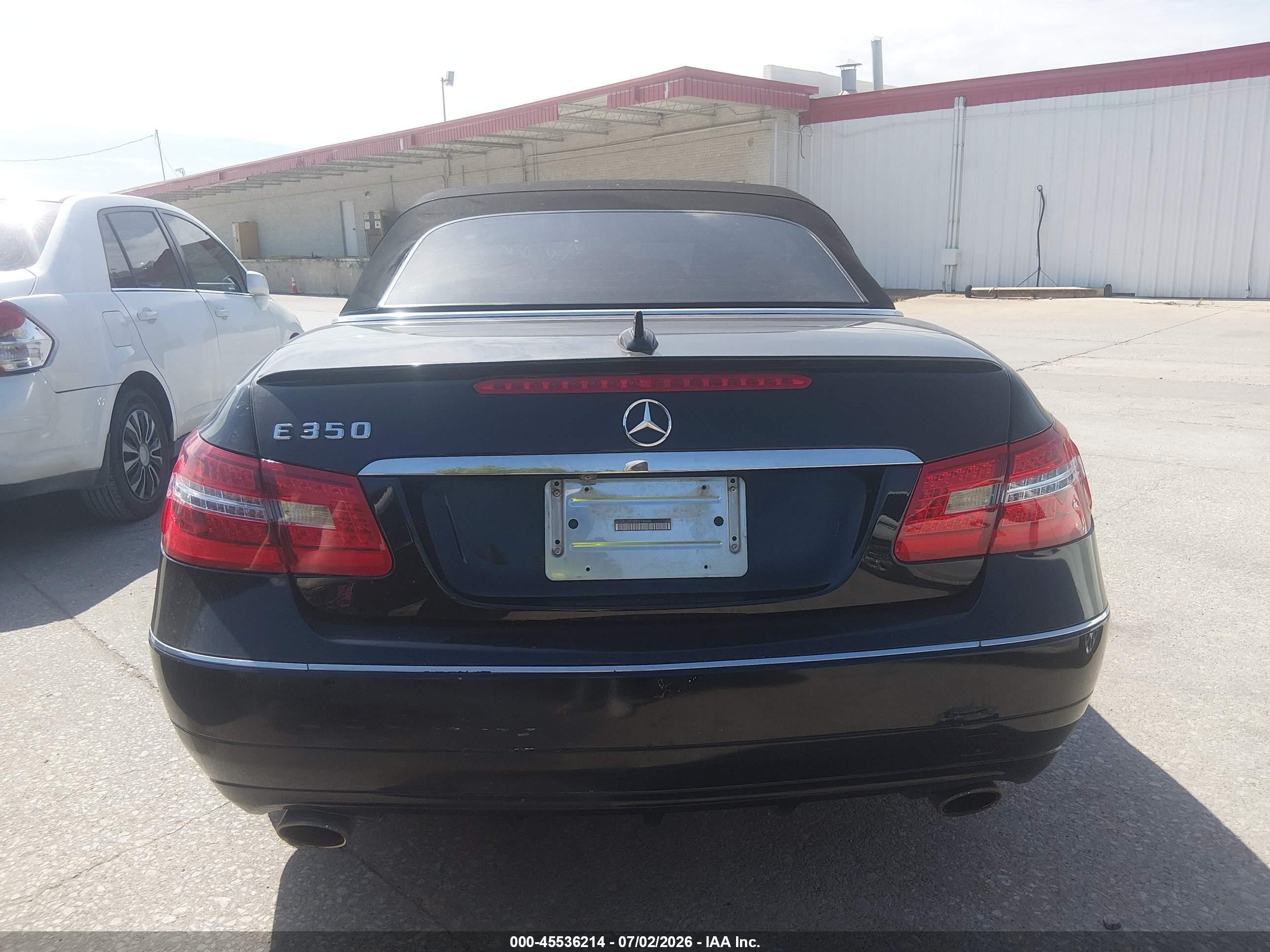 2013 Mercedes-benz E 350   Black vin: WDDKK5KF5DF218686