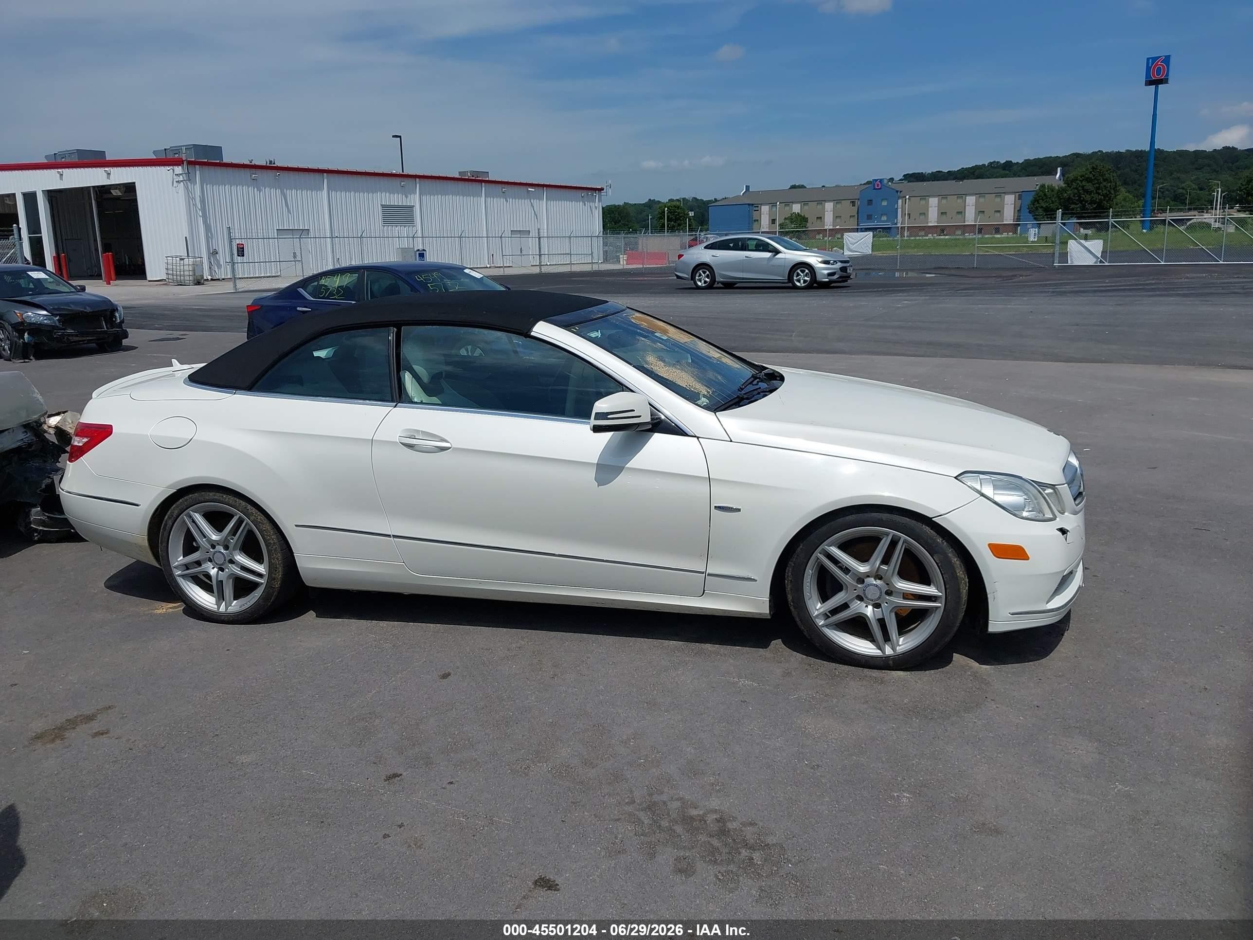 2012 Mercedes-benz E 350   White vin: WDDKK5KF6CF147934