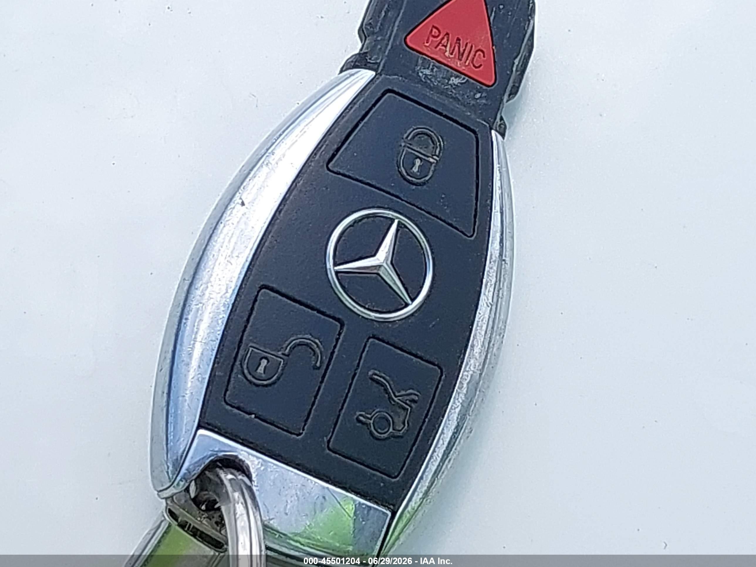 2012 Mercedes-benz E 350   White vin: WDDKK5KF6CF147934