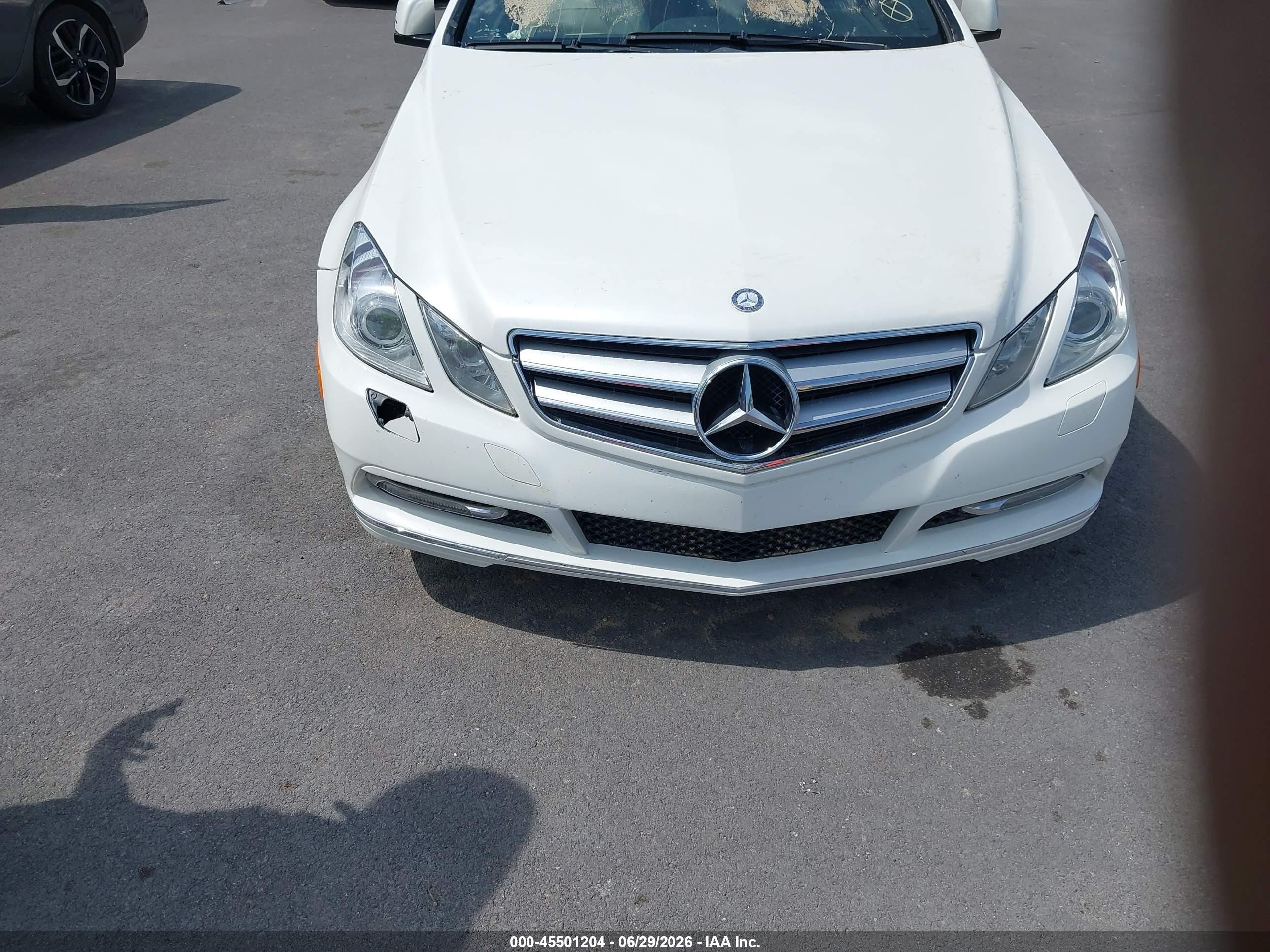 2012 Mercedes-benz E 350   White vin: WDDKK5KF6CF147934
